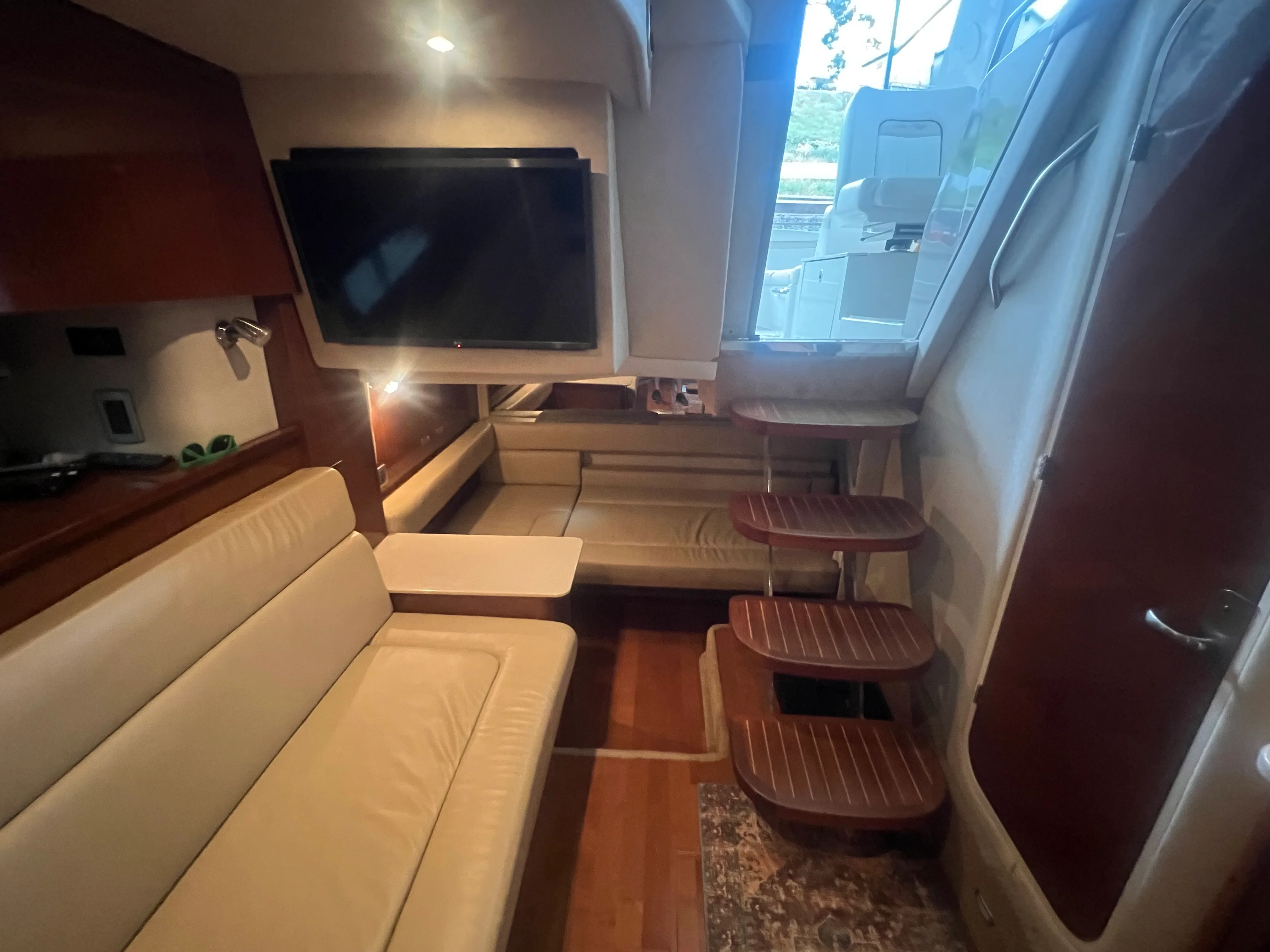 2010 Sea Ray 370 SUNDANCER Image Thumbnail #18