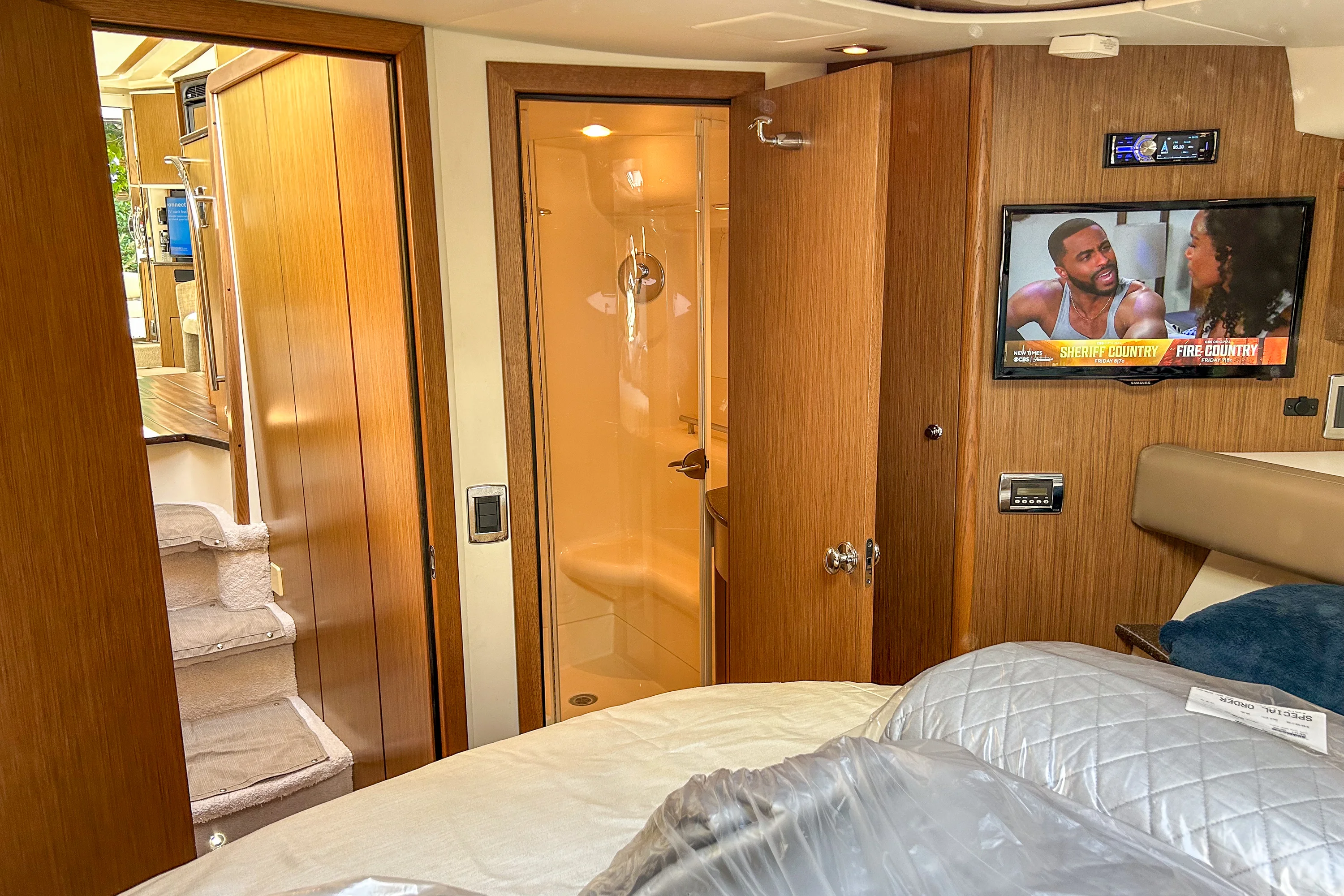 2015 Meridian 441 SEDAN BRIDGE Image Thumbnail #51