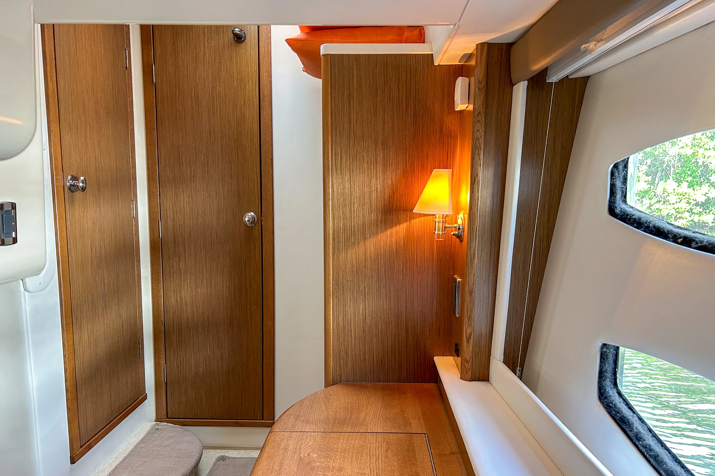 2015 Meridian 441 SEDAN BRIDGE Image Thumbnail #47