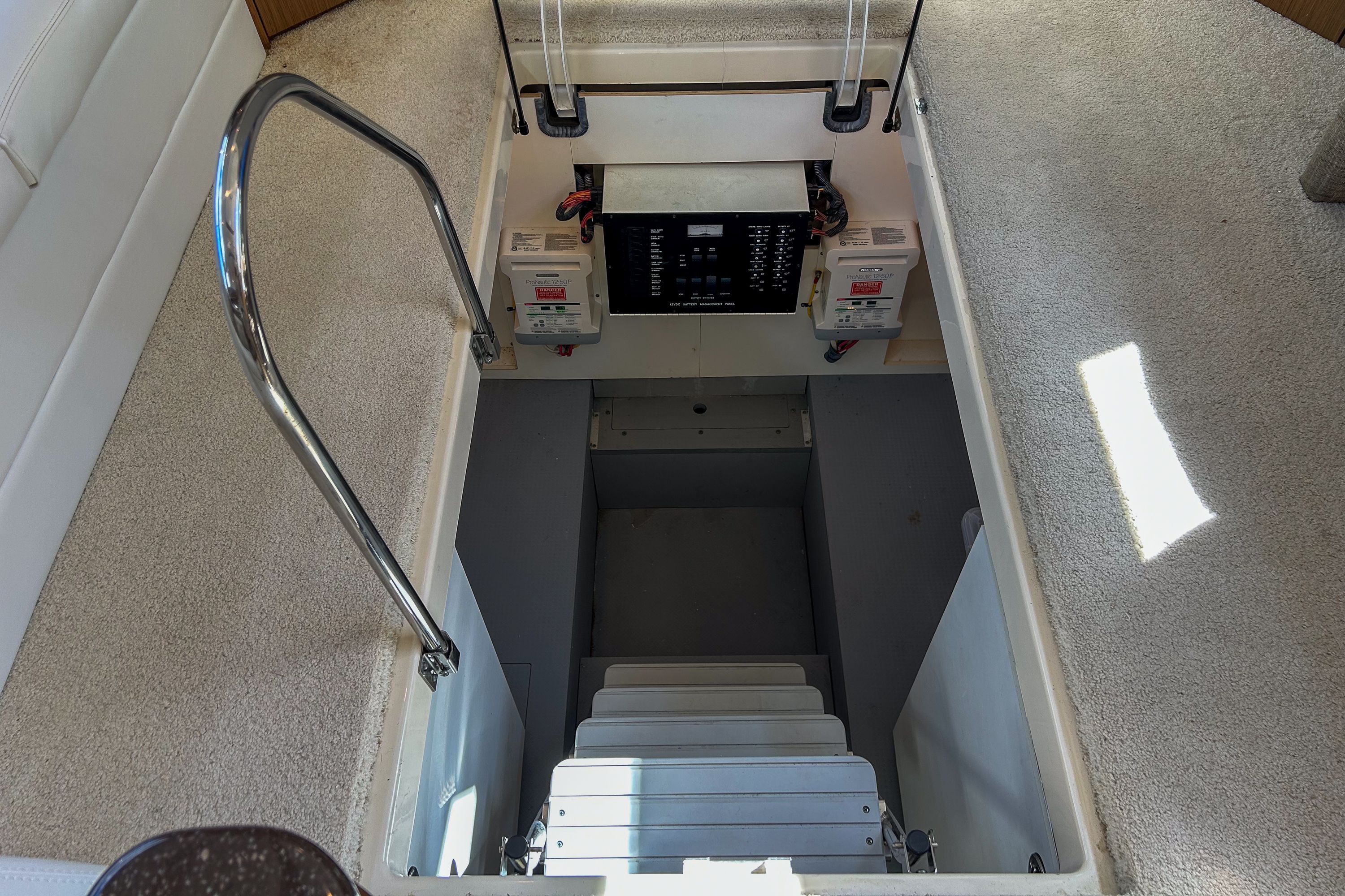 2015 Meridian 441 SEDAN BRIDGE Image Thumbnail #58