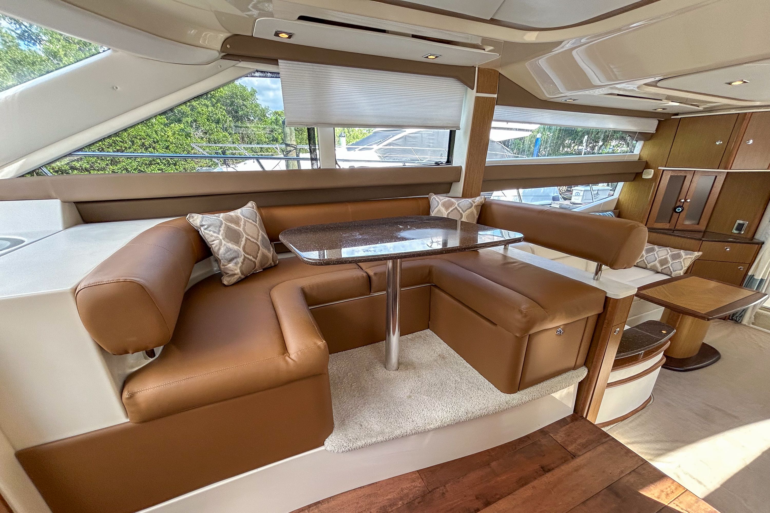 2015 Meridian 441 SEDAN BRIDGE Image Thumbnail #33