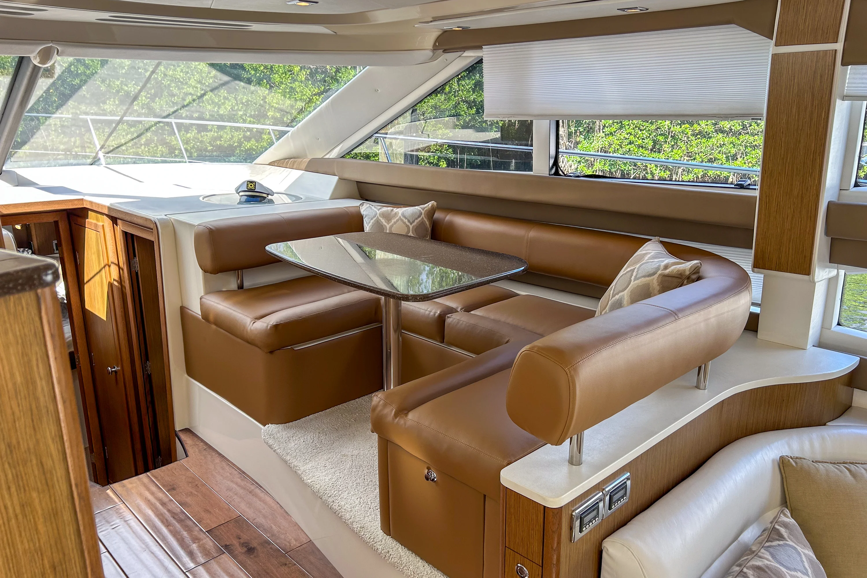 2015 Meridian 441 SEDAN BRIDGE Image Thumbnail #32