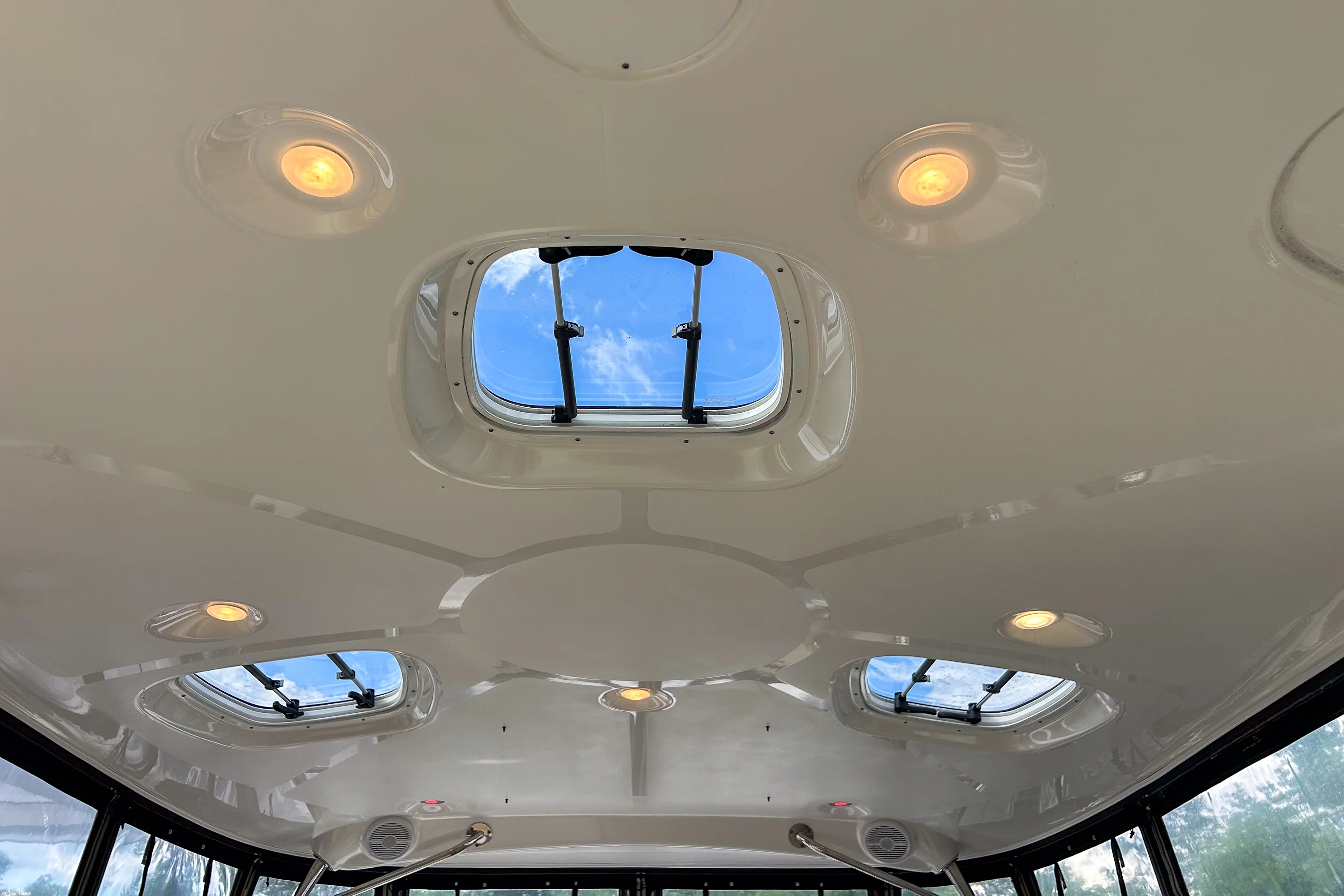 2015 Meridian 441 SEDAN BRIDGE Image Thumbnail #75