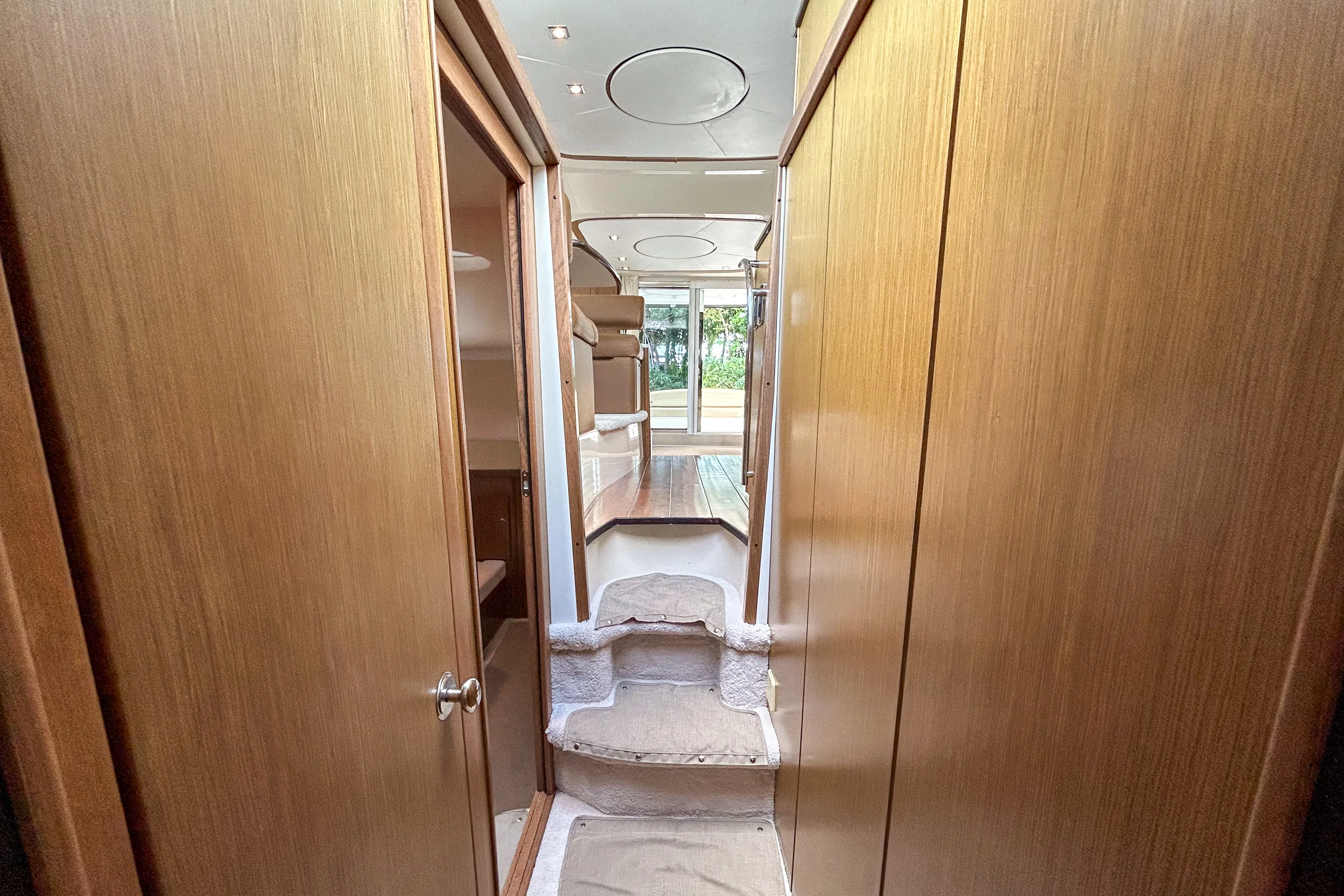 2015 Meridian 441 SEDAN BRIDGE Image Thumbnail #76