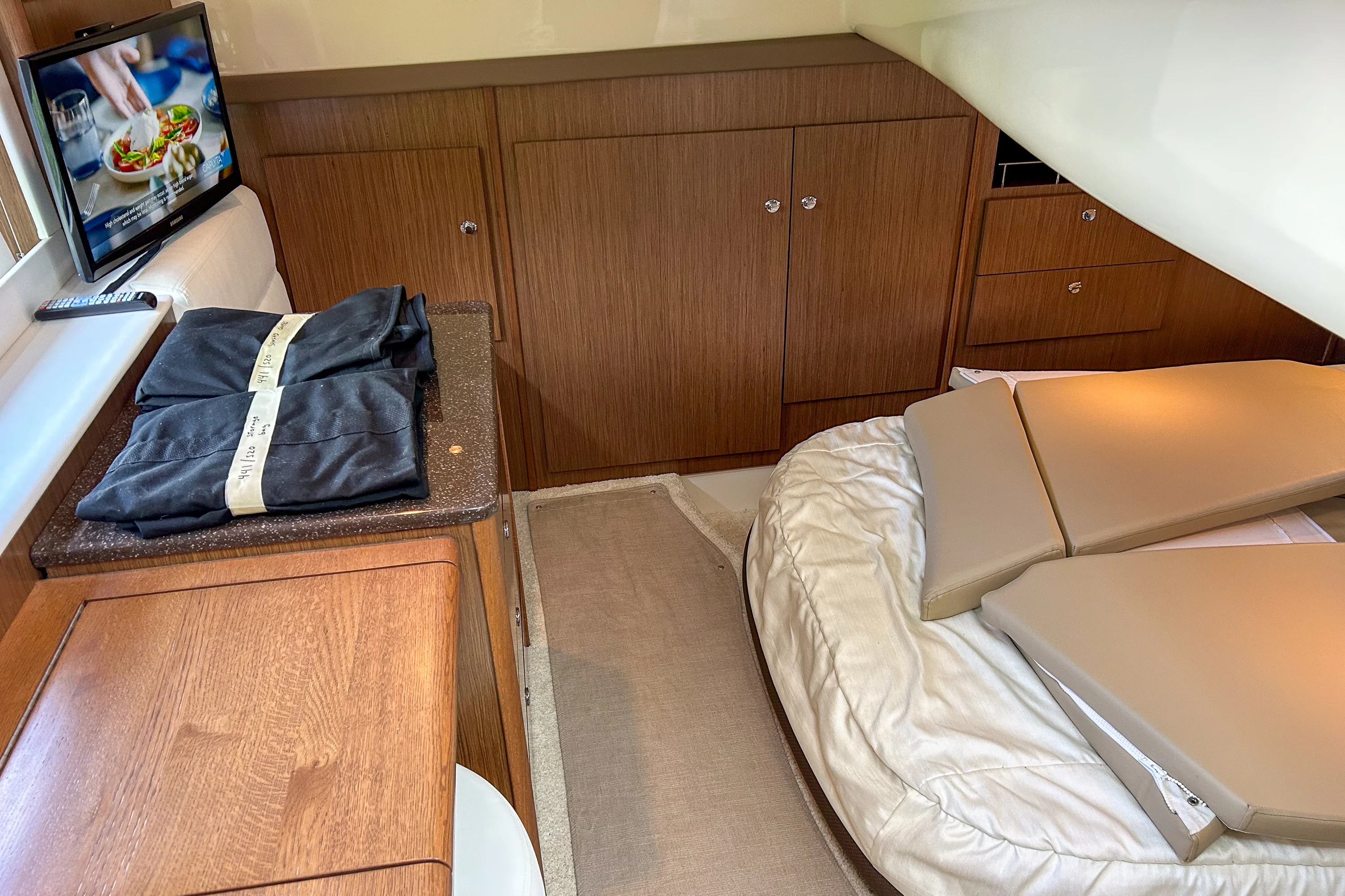 2015 Meridian 441 SEDAN BRIDGE Image Thumbnail #40