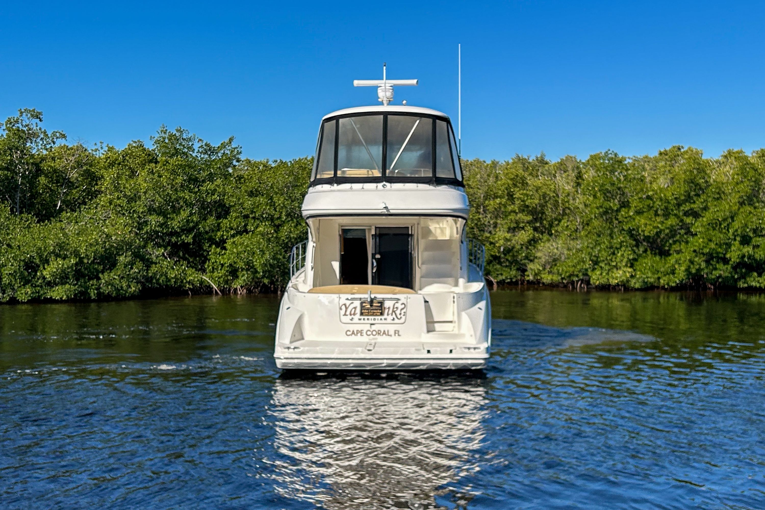 2015 Meridian 441 SEDAN BRIDGE Image Thumbnail #2