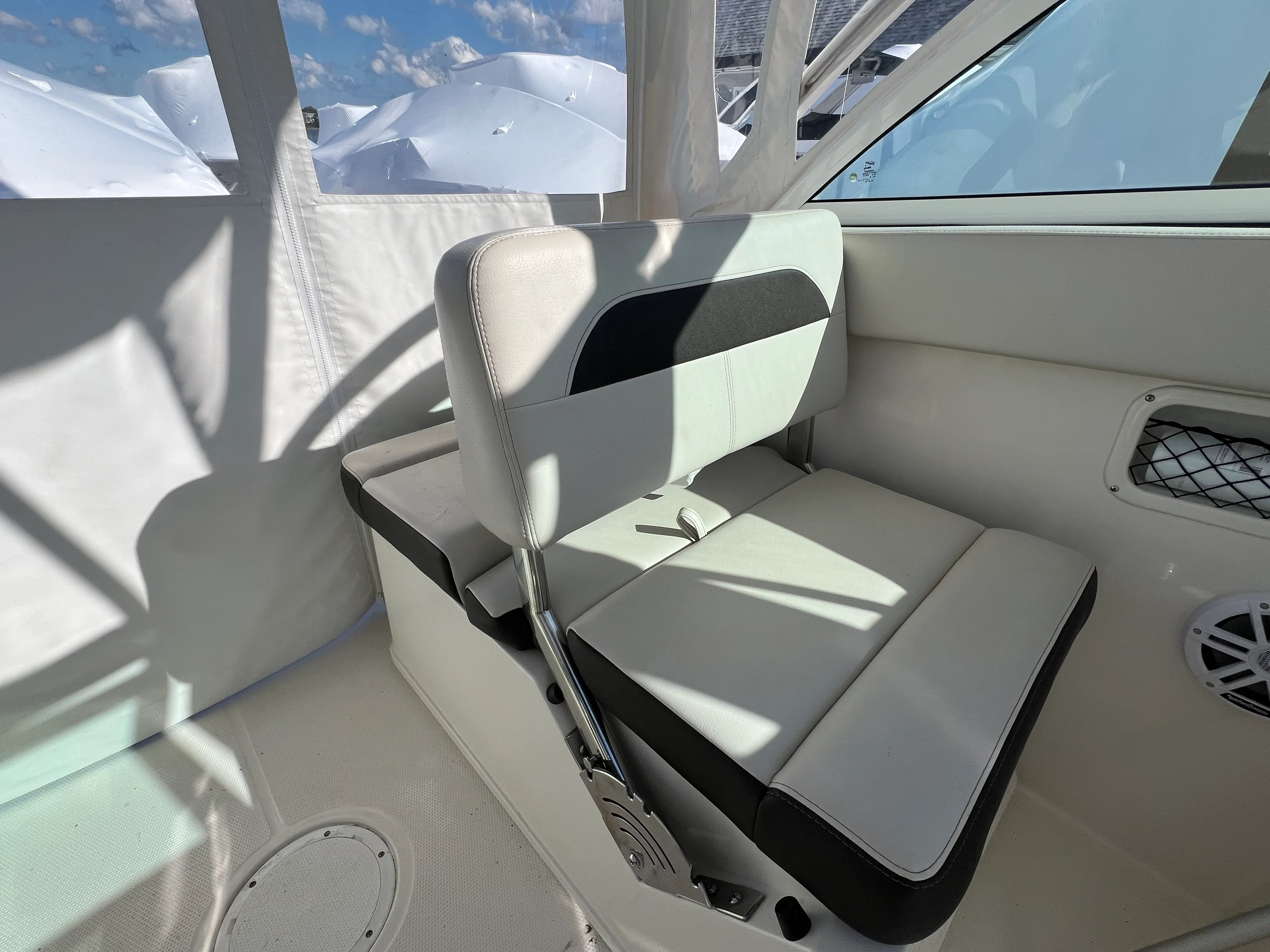 2023 Sailfish 245 DC Image Thumbnail #14