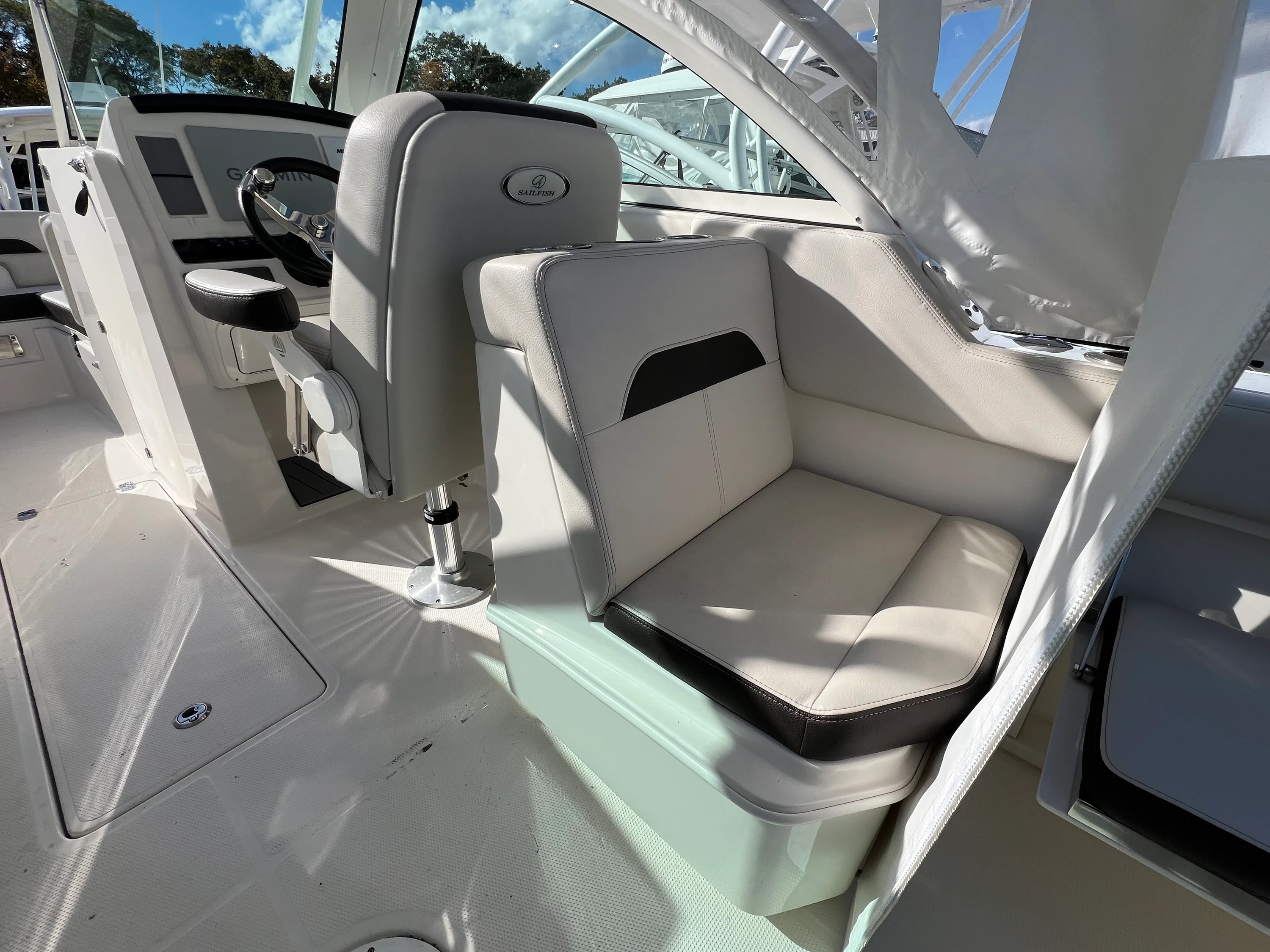 2023 Sailfish 245 DC Image Thumbnail #13