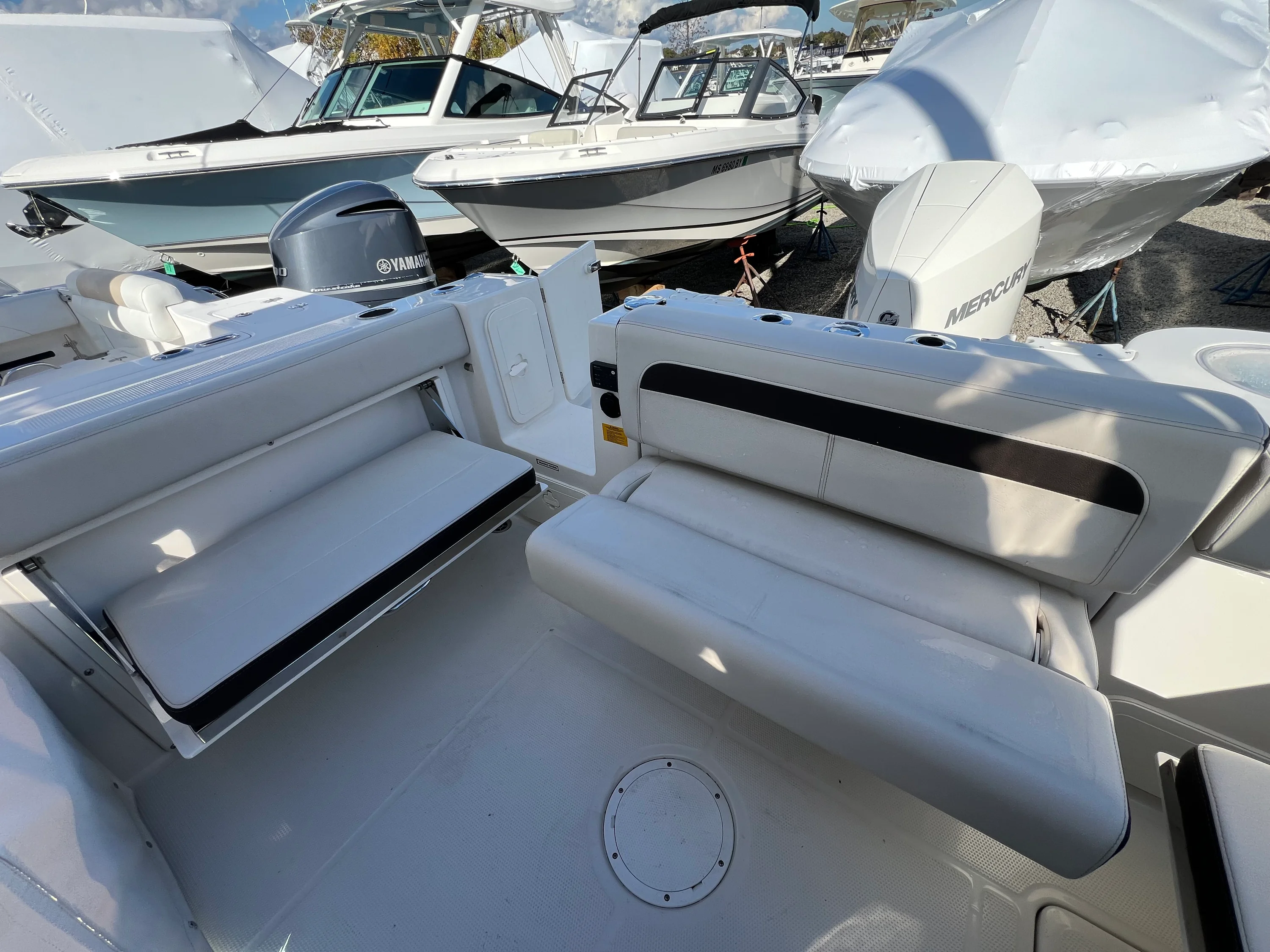 2023 Sailfish 245 DC Image Thumbnail #9