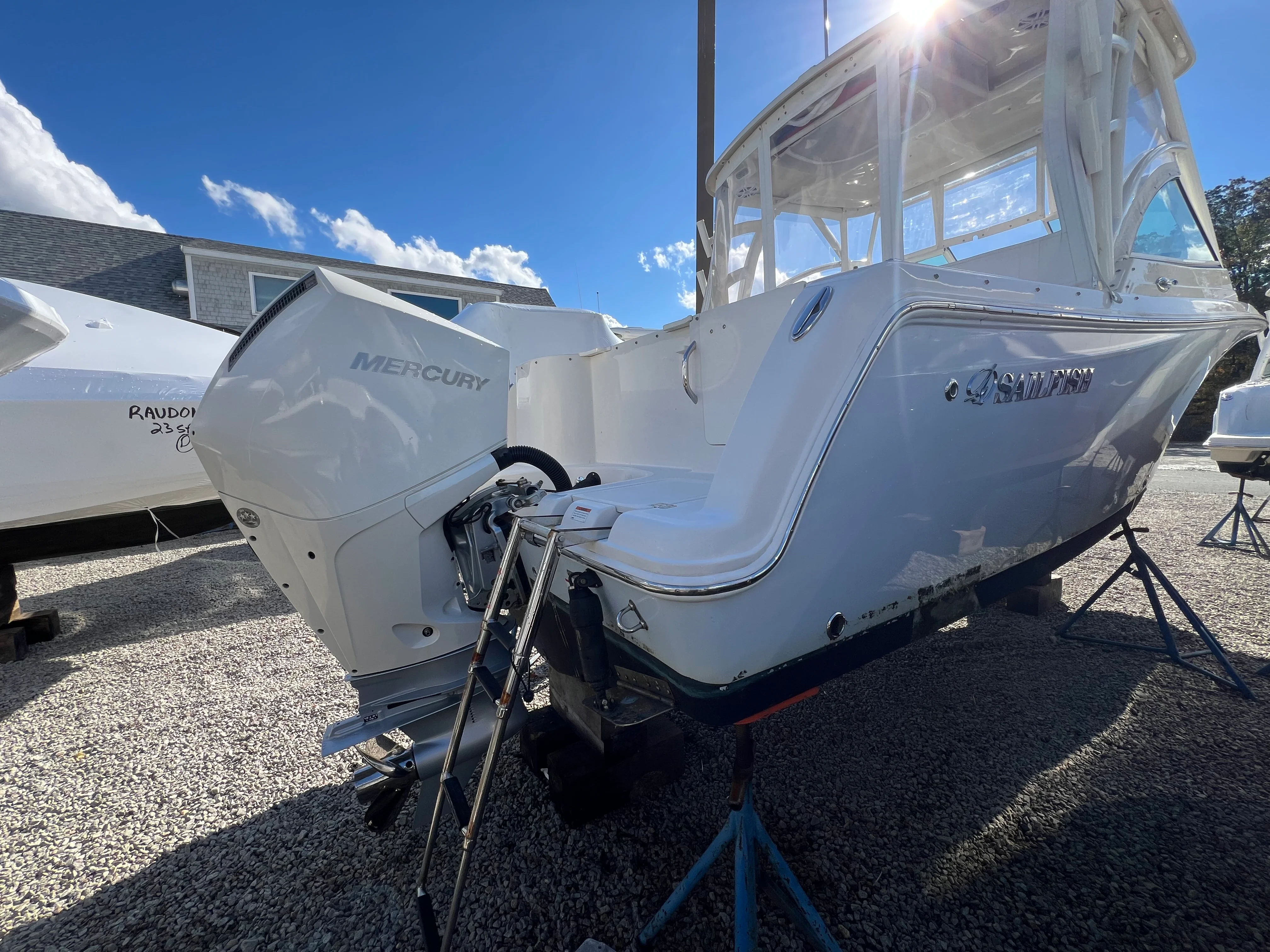 2023 Sailfish 245 DC Image Thumbnail #7