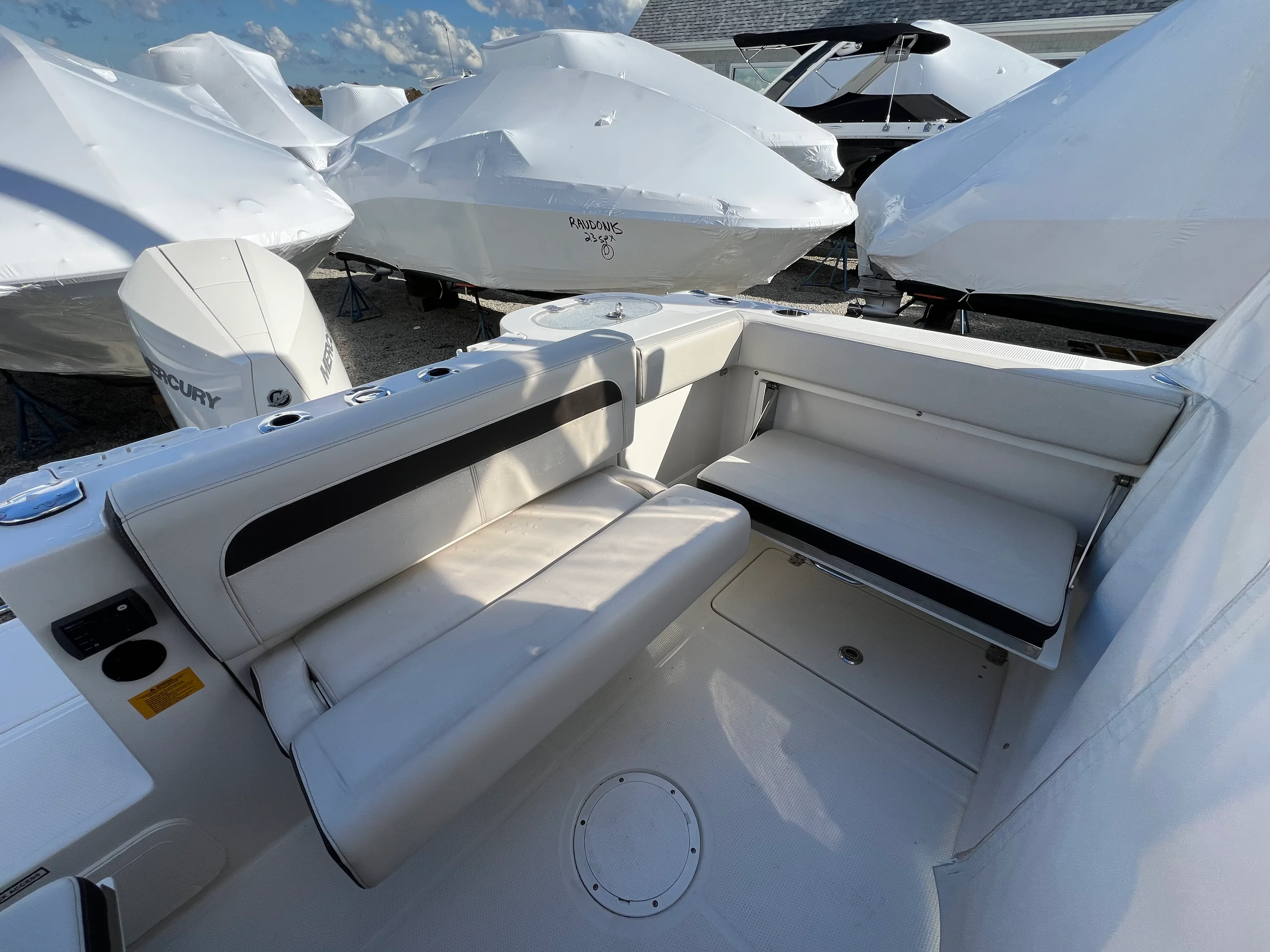 2023 Sailfish 245 DC Image Thumbnail #10