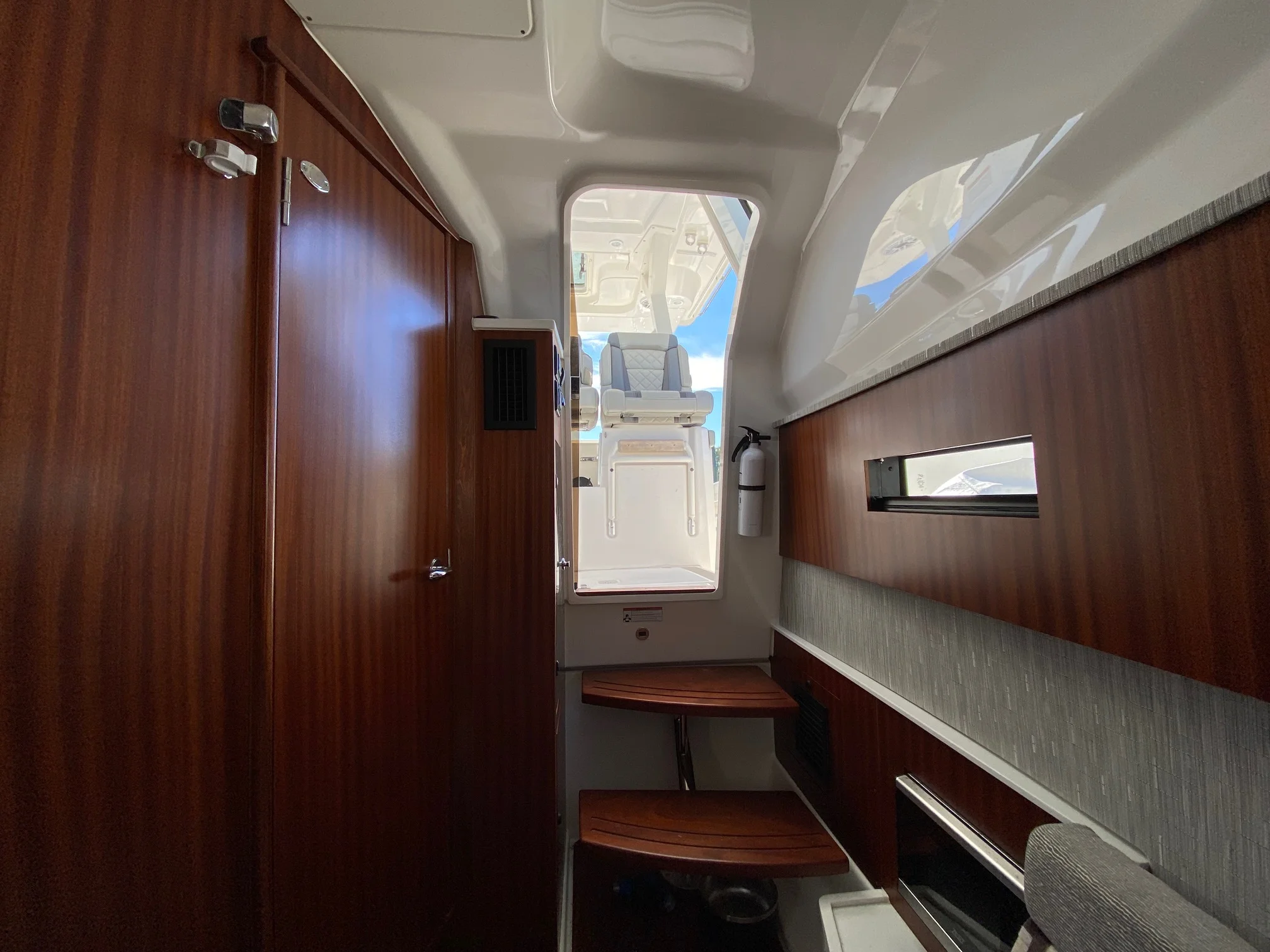 2022 Pursuit 378S Image Thumbnail #33