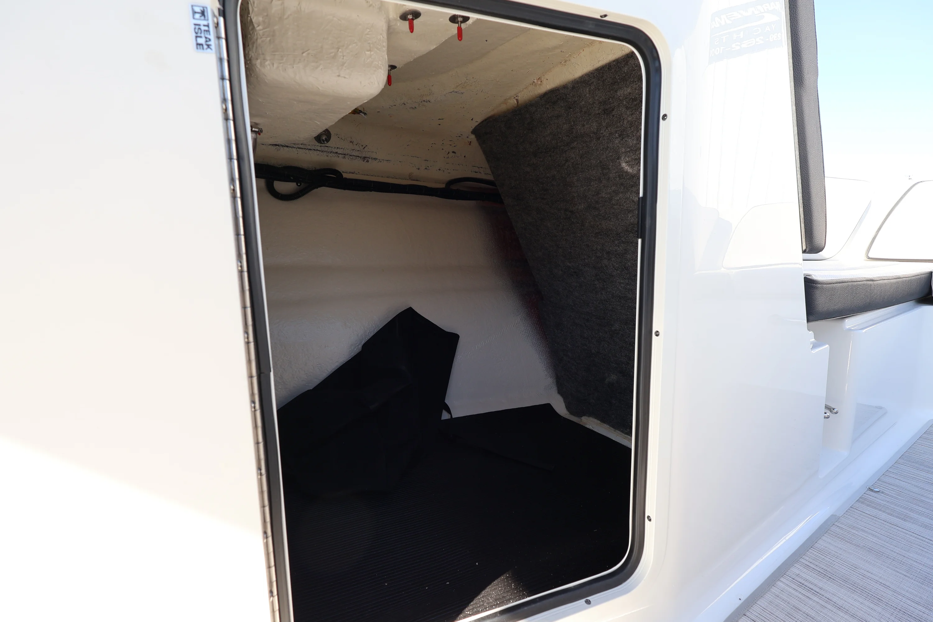 2026 Sea Ray SPX 210 Outboard Image Thumbnail #15