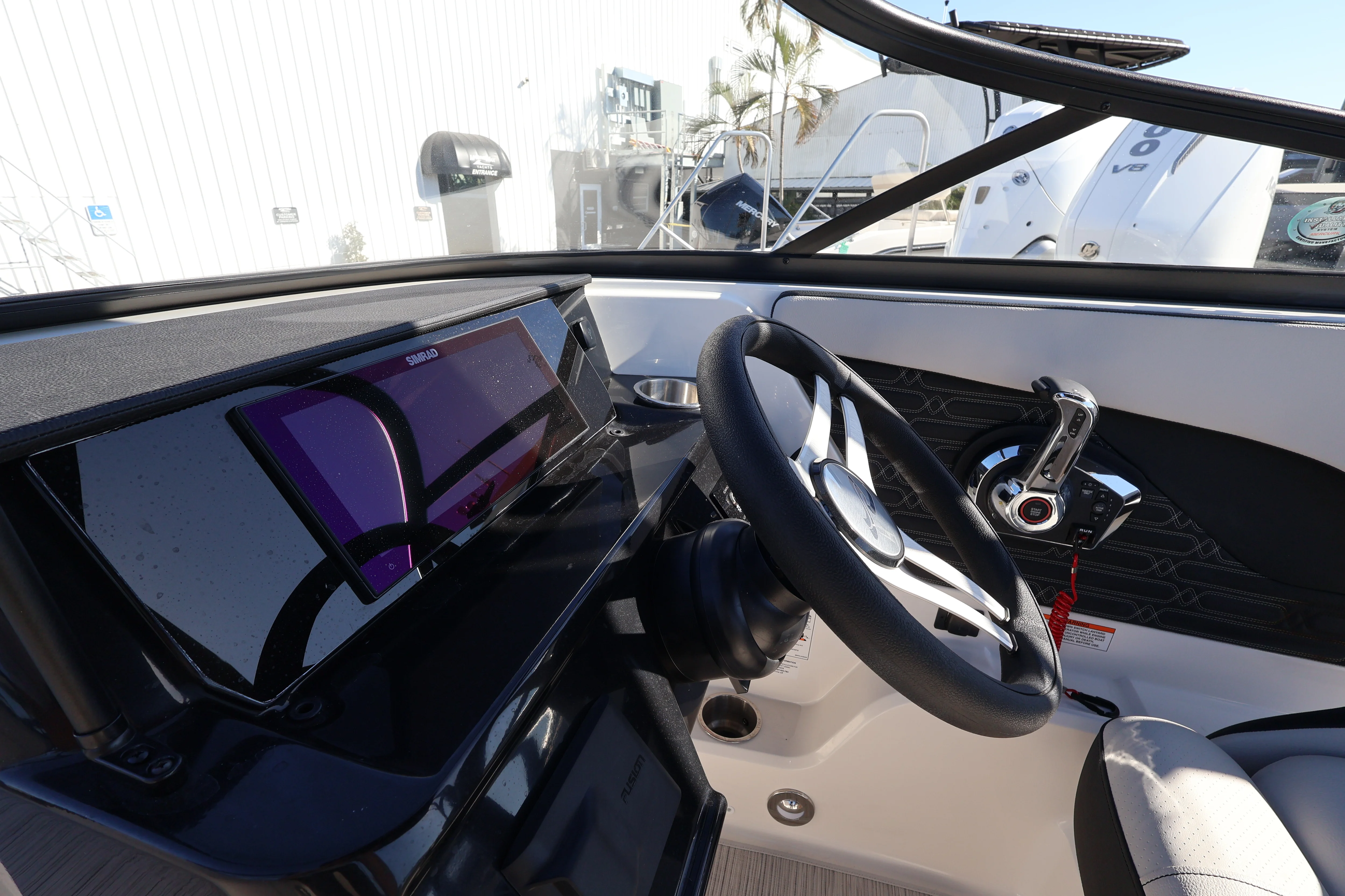 2026 Sea Ray SPX 210 Outboard Image Thumbnail #18