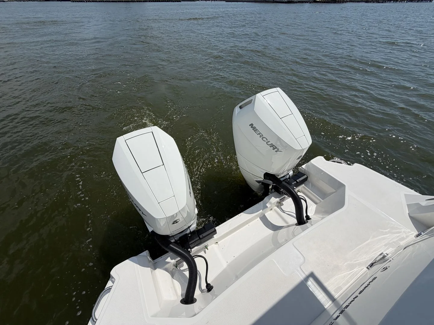 2026 Sea Ray Sundancer 320 Outboard Image Thumbnail #48