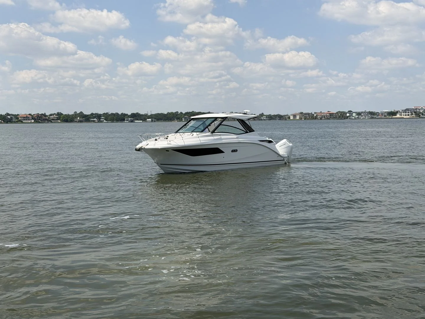 2026 Sea Ray Sundancer 320 Outboard Image Thumbnail #0