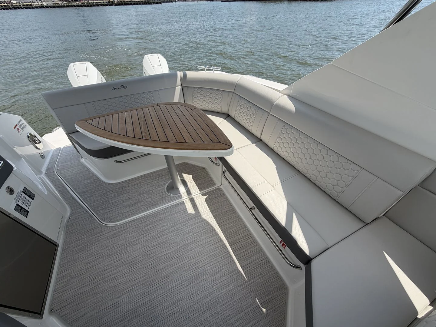 2026 Sea Ray Sundancer 320 Outboard Image Thumbnail #45