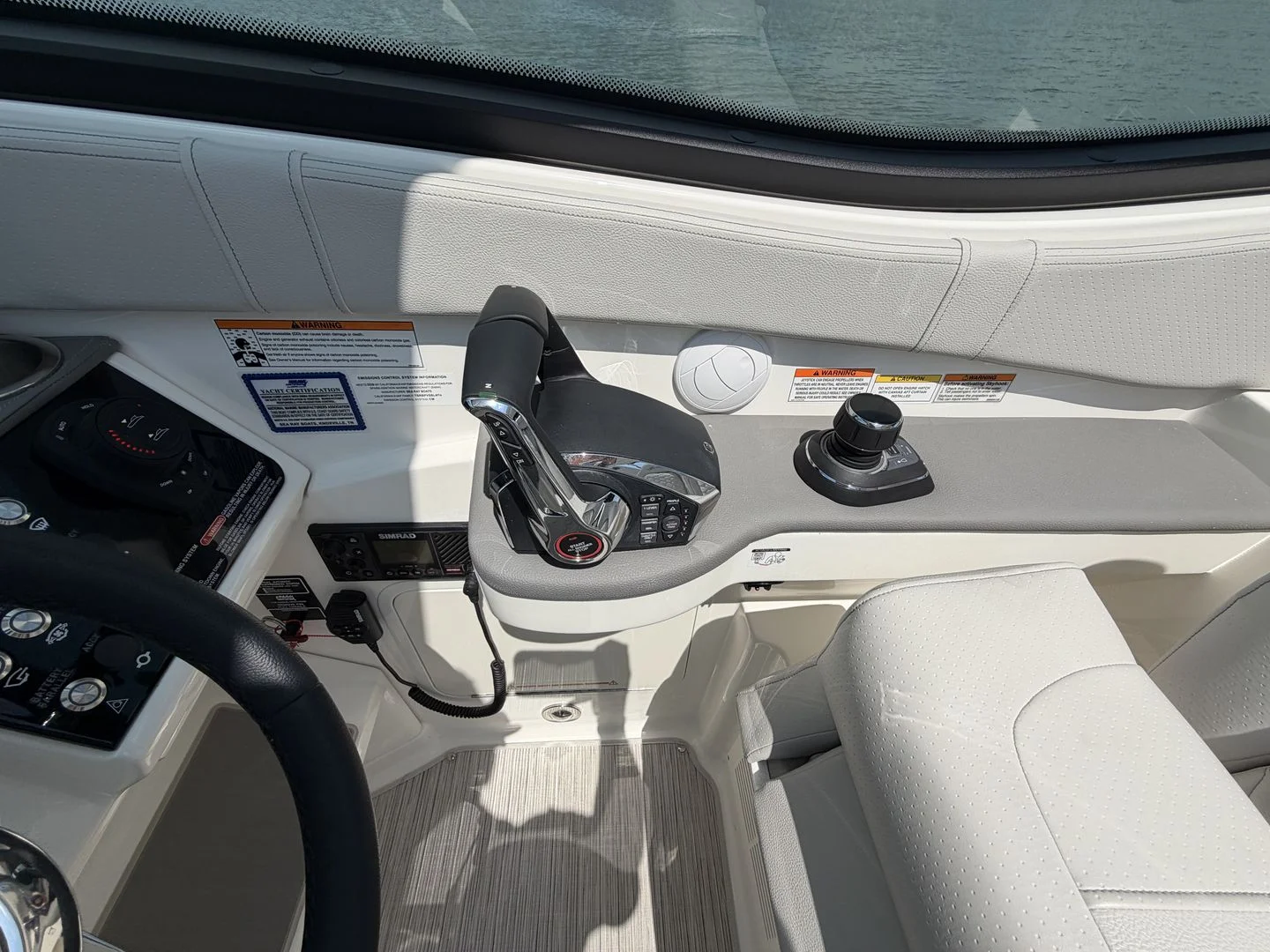 2026 Sea Ray Sundancer 320 Outboard Image Thumbnail #43