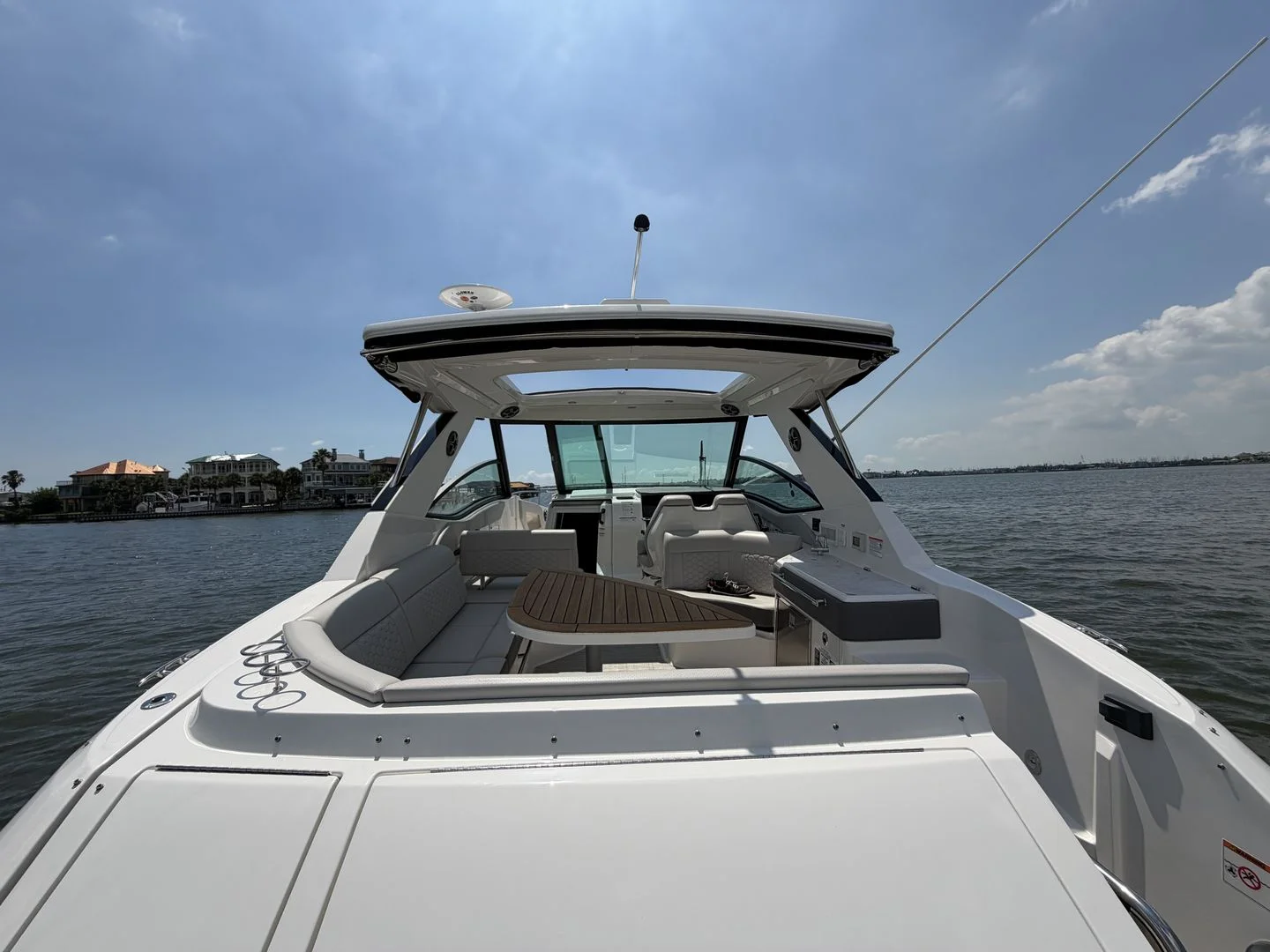 2026 Sea Ray Sundancer 320 Outboard Image Thumbnail #65