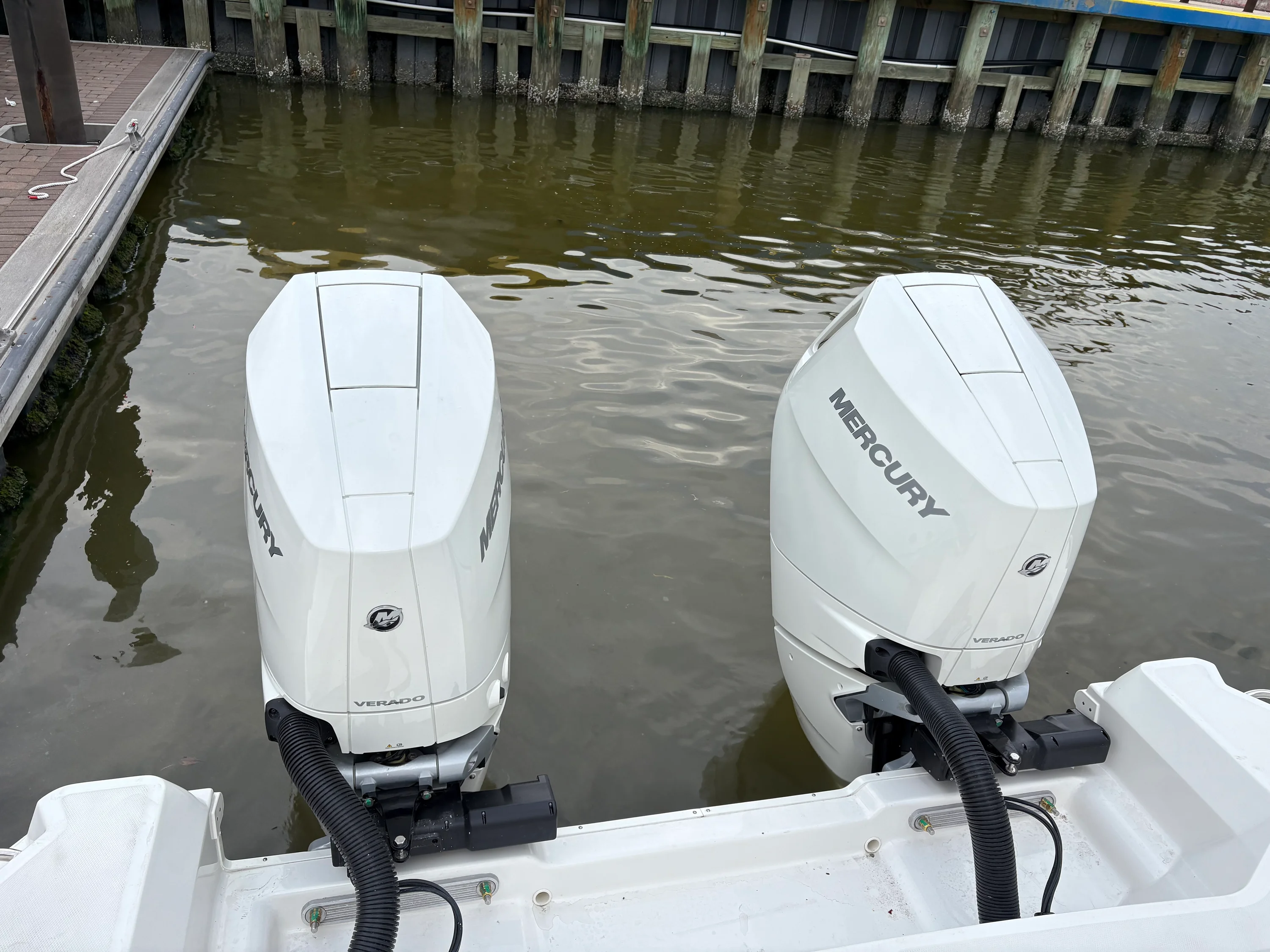 2026 Sea Ray Sundancer 320 Outboard Image Thumbnail #38