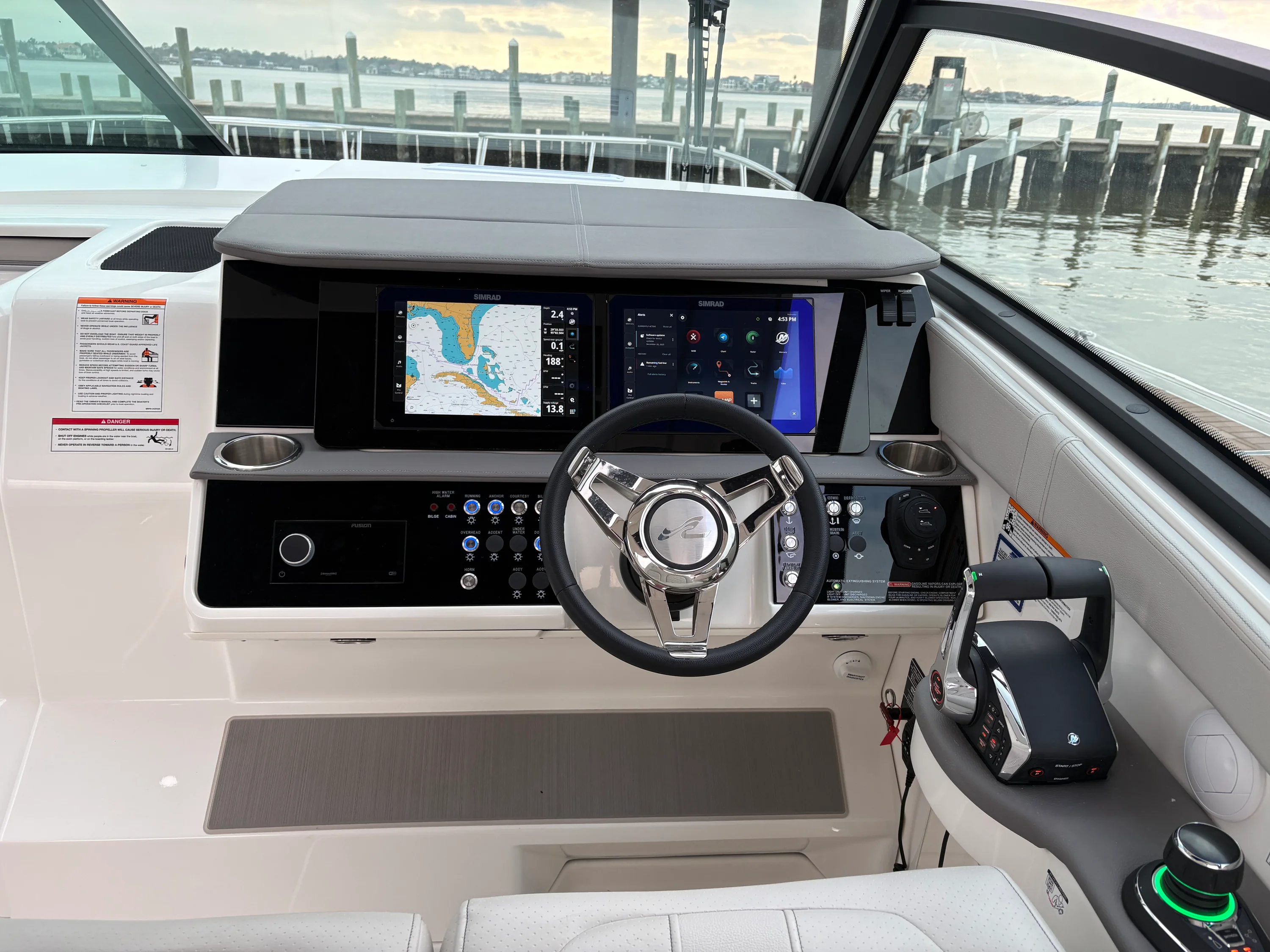 2026 Sea Ray Sundancer 320 Outboard Image Thumbnail #31