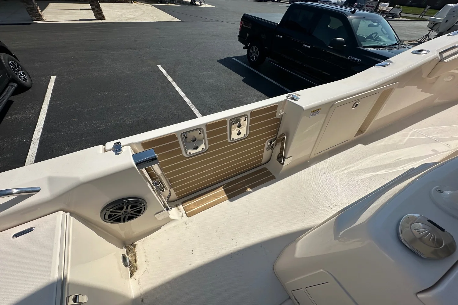 2026 Grady-White 281 CE Image Thumbnail #9