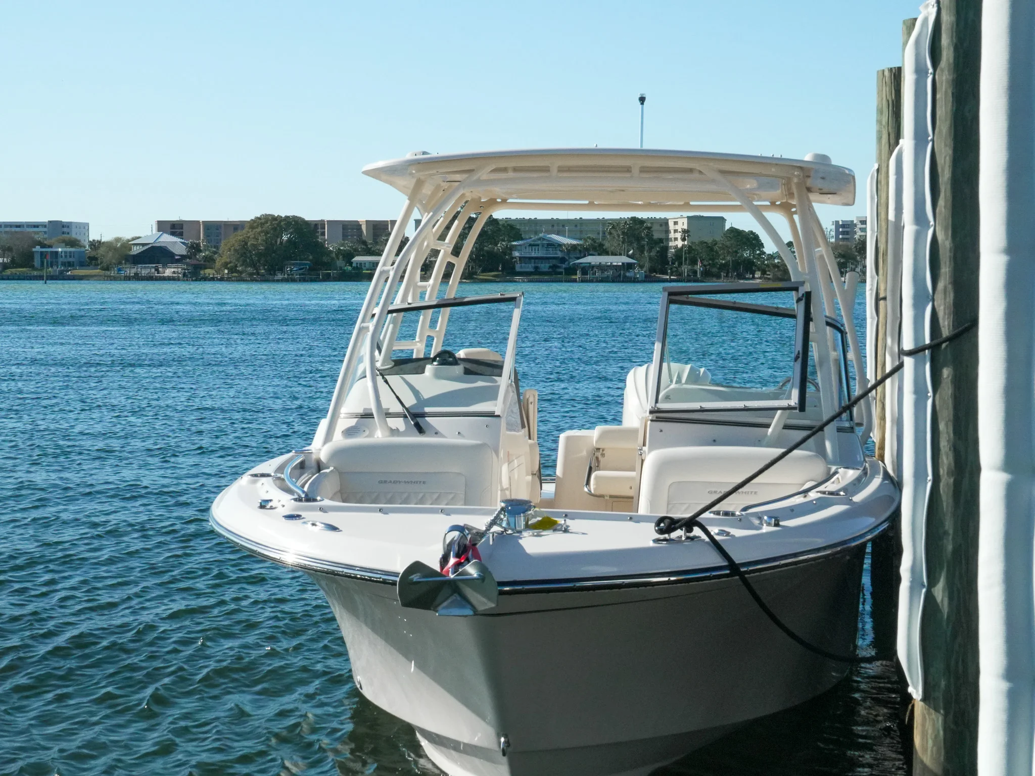 2026 Grady-White Freedom 235 Image Thumbnail #2