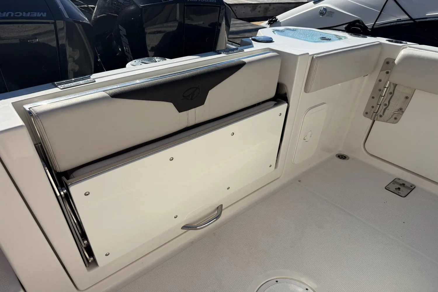 2022 Sailfish 272 CC Image Thumbnail #9