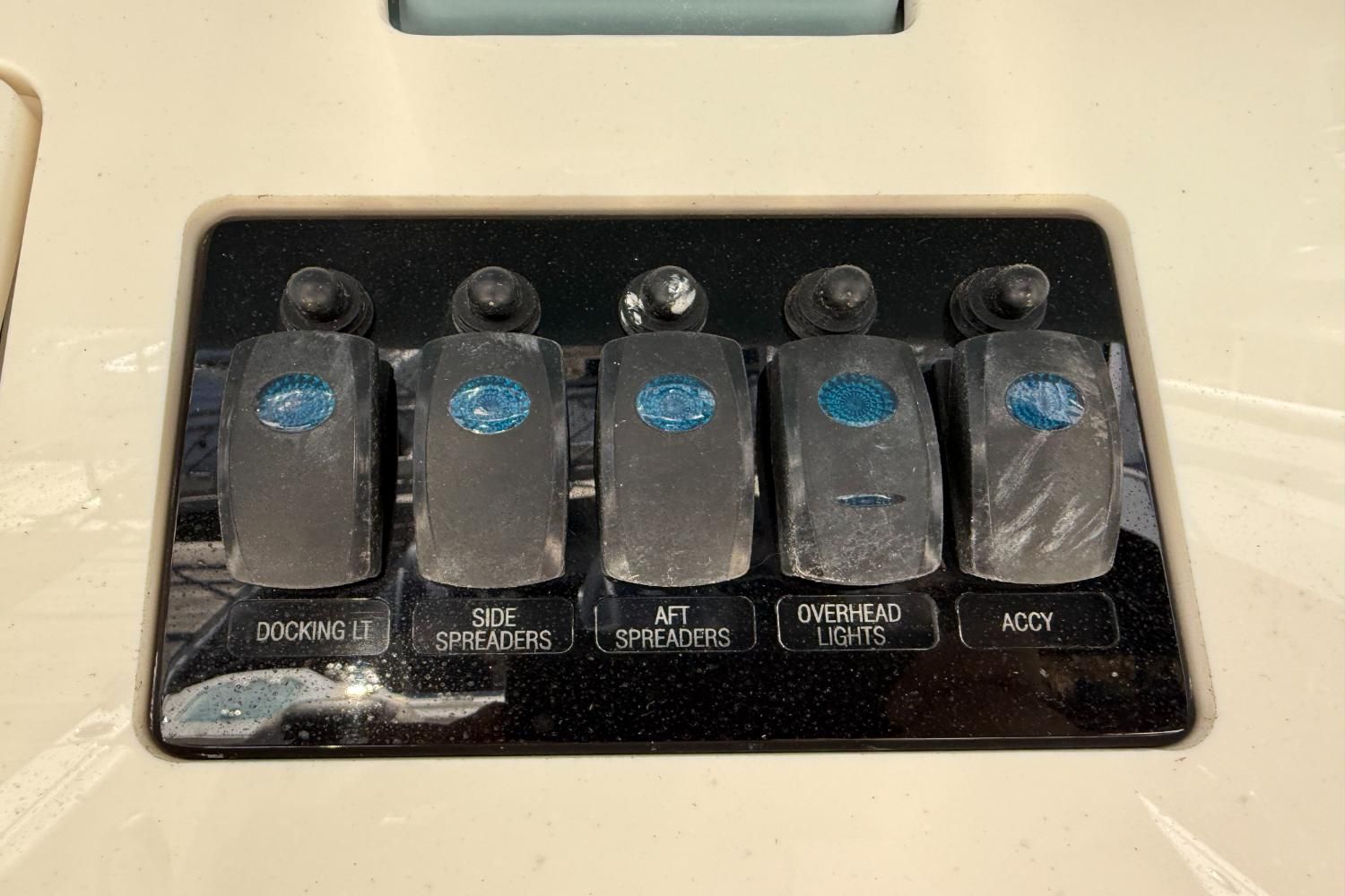 2022 Sailfish 272 CC Image Thumbnail #30