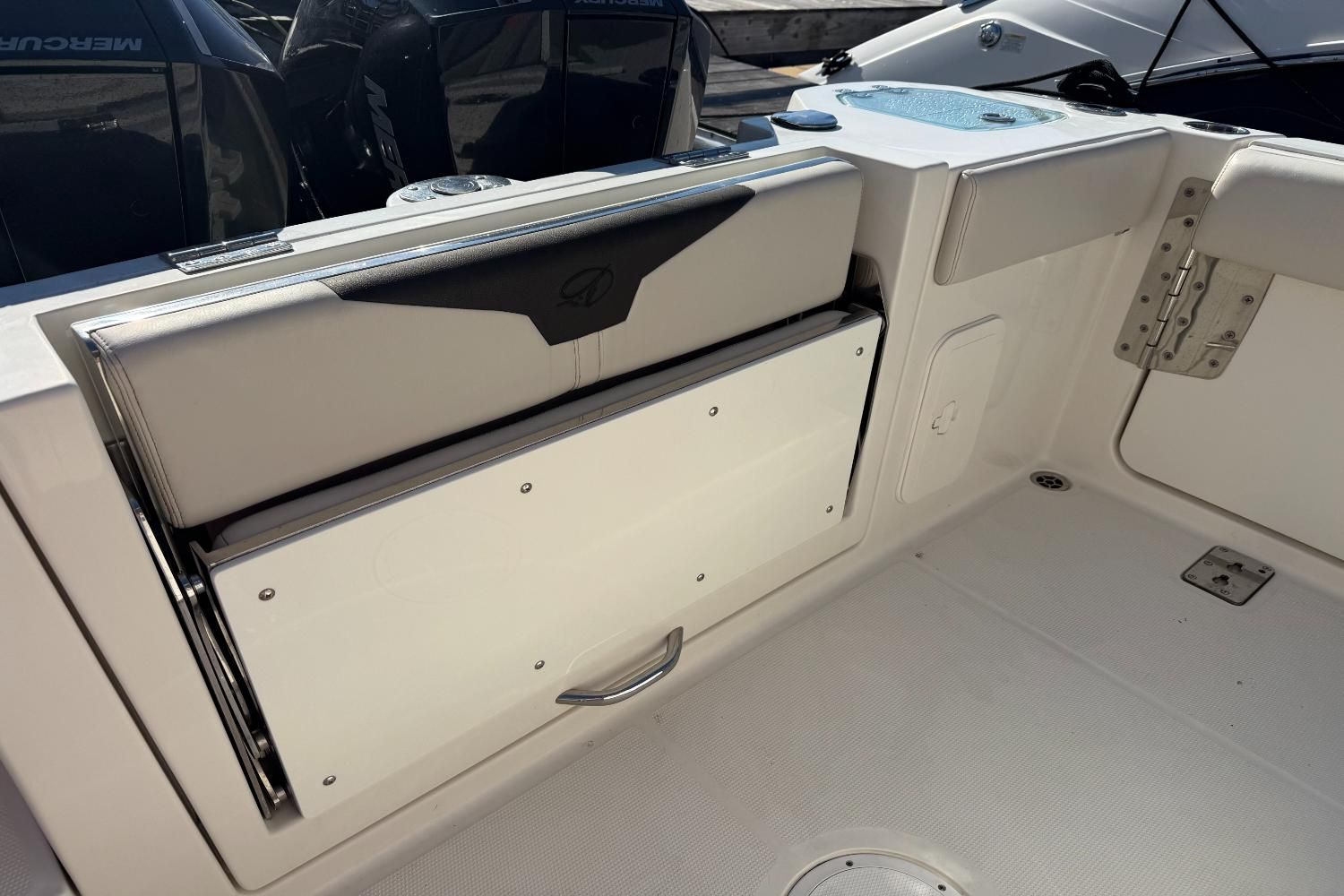 2022 Sailfish 272 CC Image Thumbnail #9