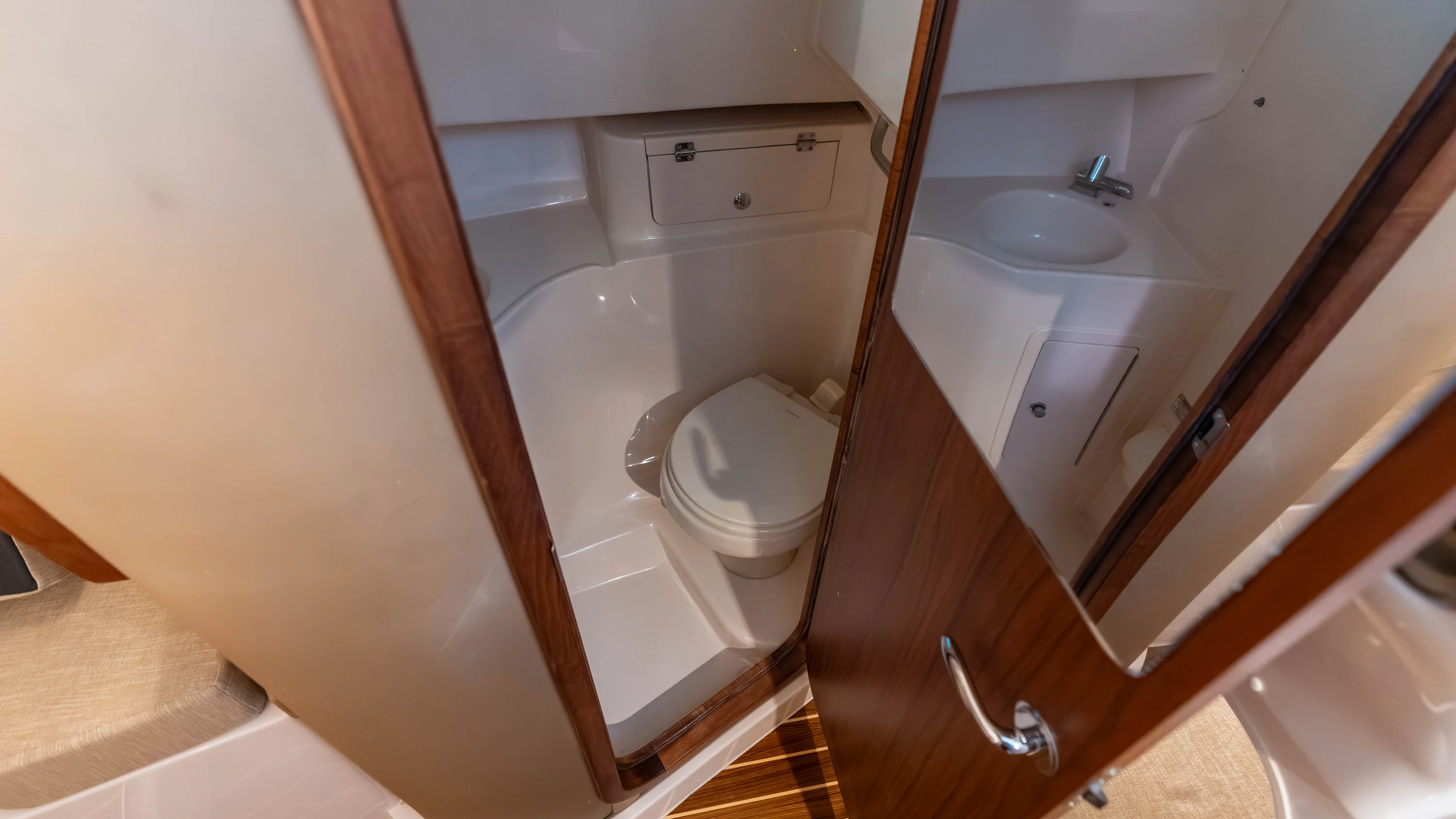 2026 Grady-White Marlin 300 Image Thumbnail #36