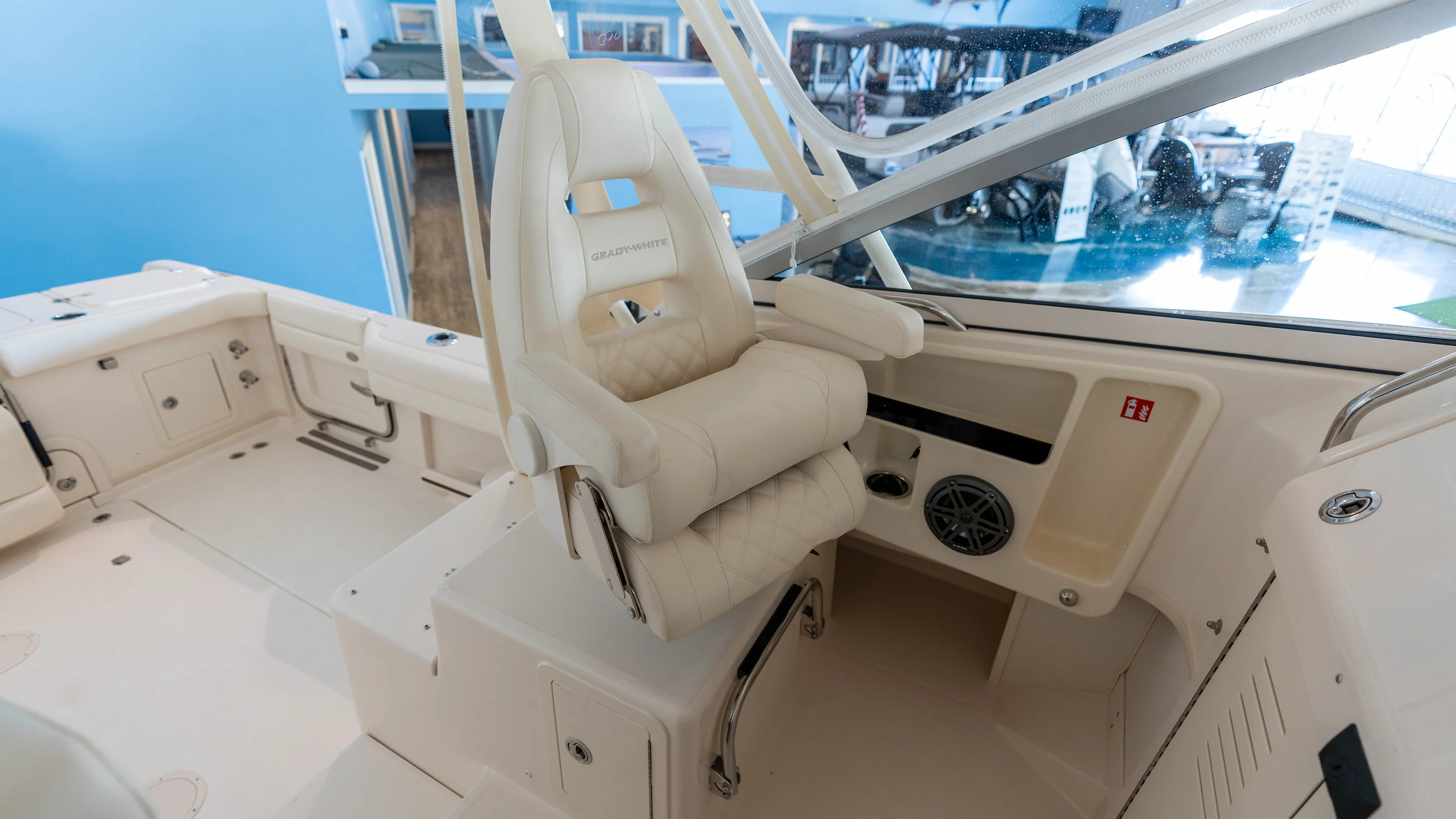 2026 Grady-White Marlin 300 Image Thumbnail #38