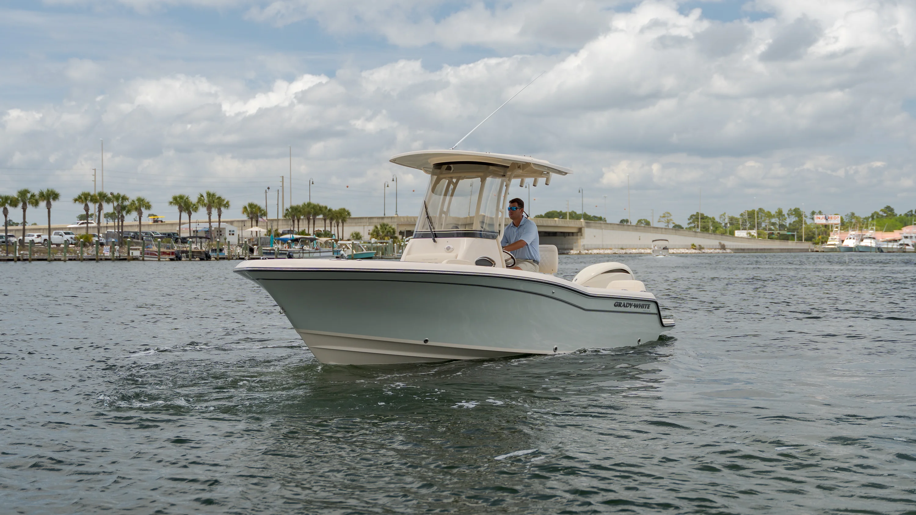 2026 Grady-White Fisherman 216 Image Thumbnail #7