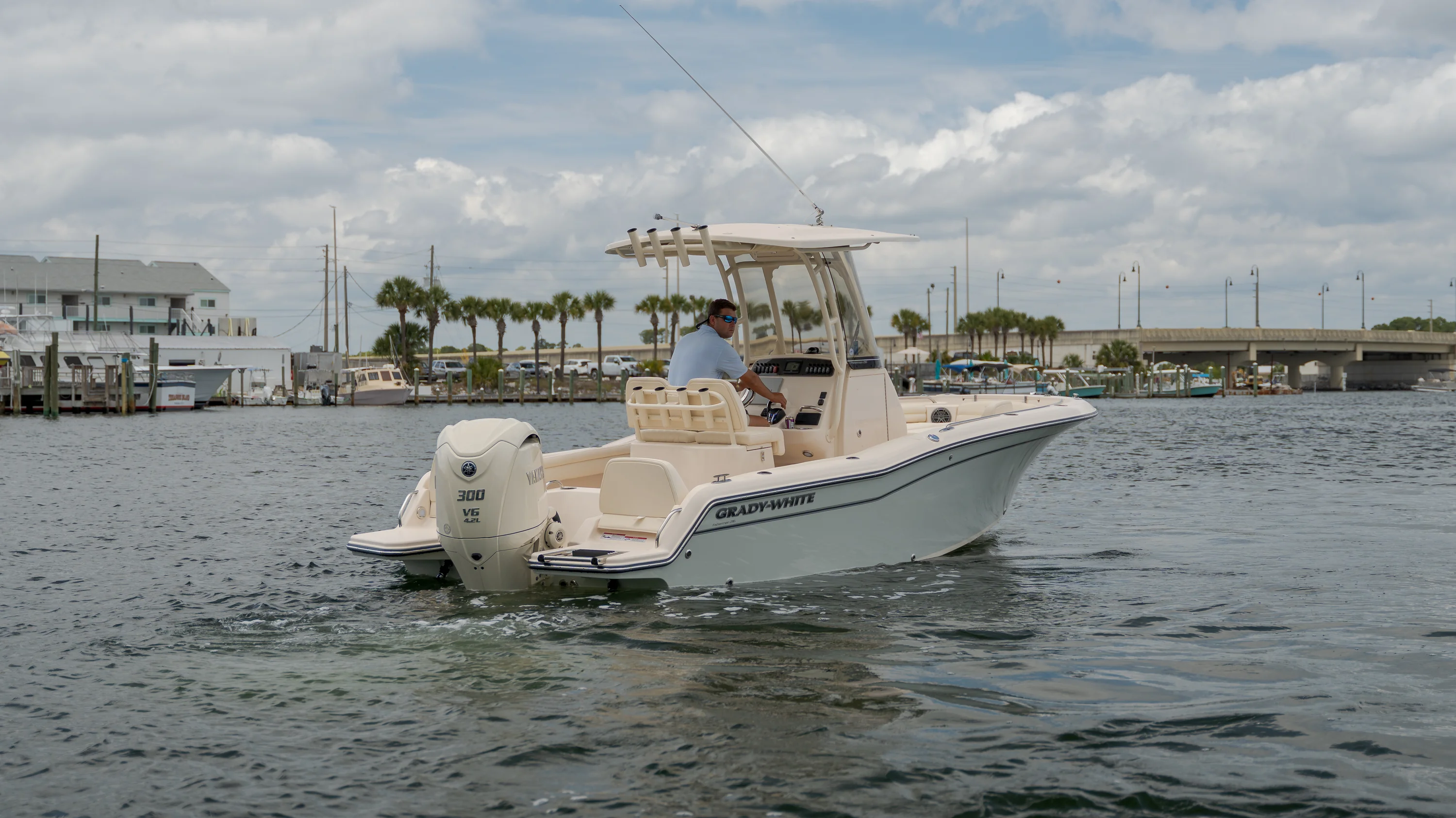 2026 Grady-White Fisherman 216 Image Thumbnail #3