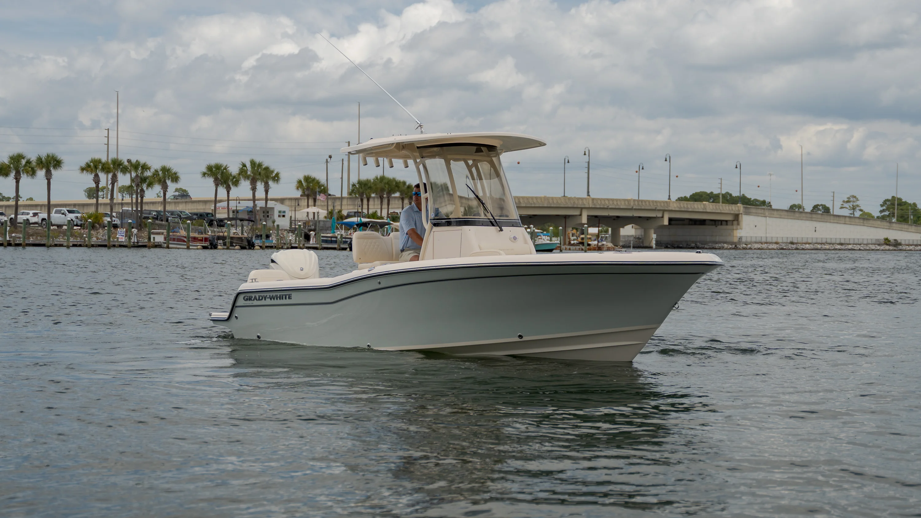 2026 Grady-White Fisherman 216 Image Thumbnail #5