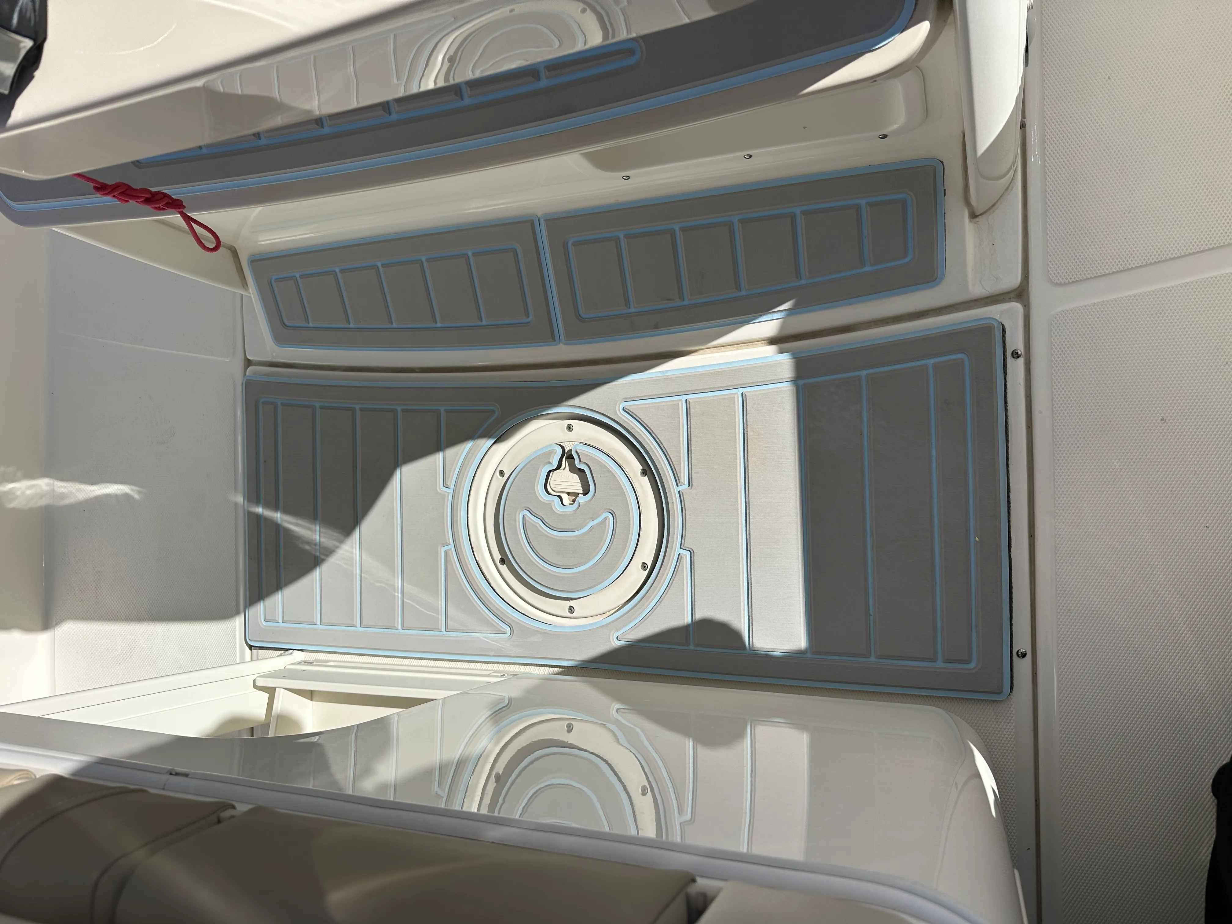 2022 Boston Whaler 270 DAUNTLESS Image Thumbnail #26