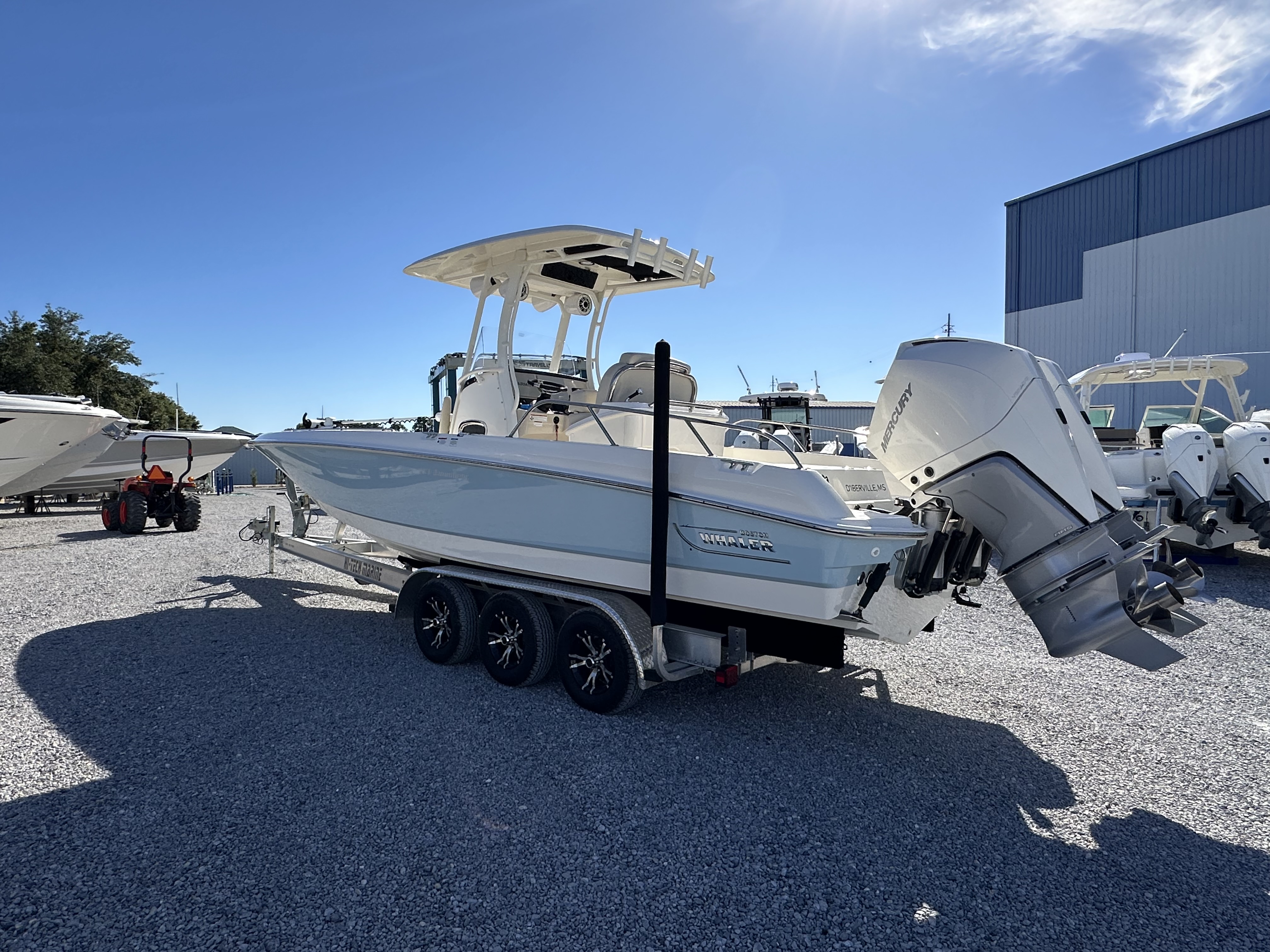 2022 Boston Whaler 270 DAUNTLESS Image Thumbnail #1