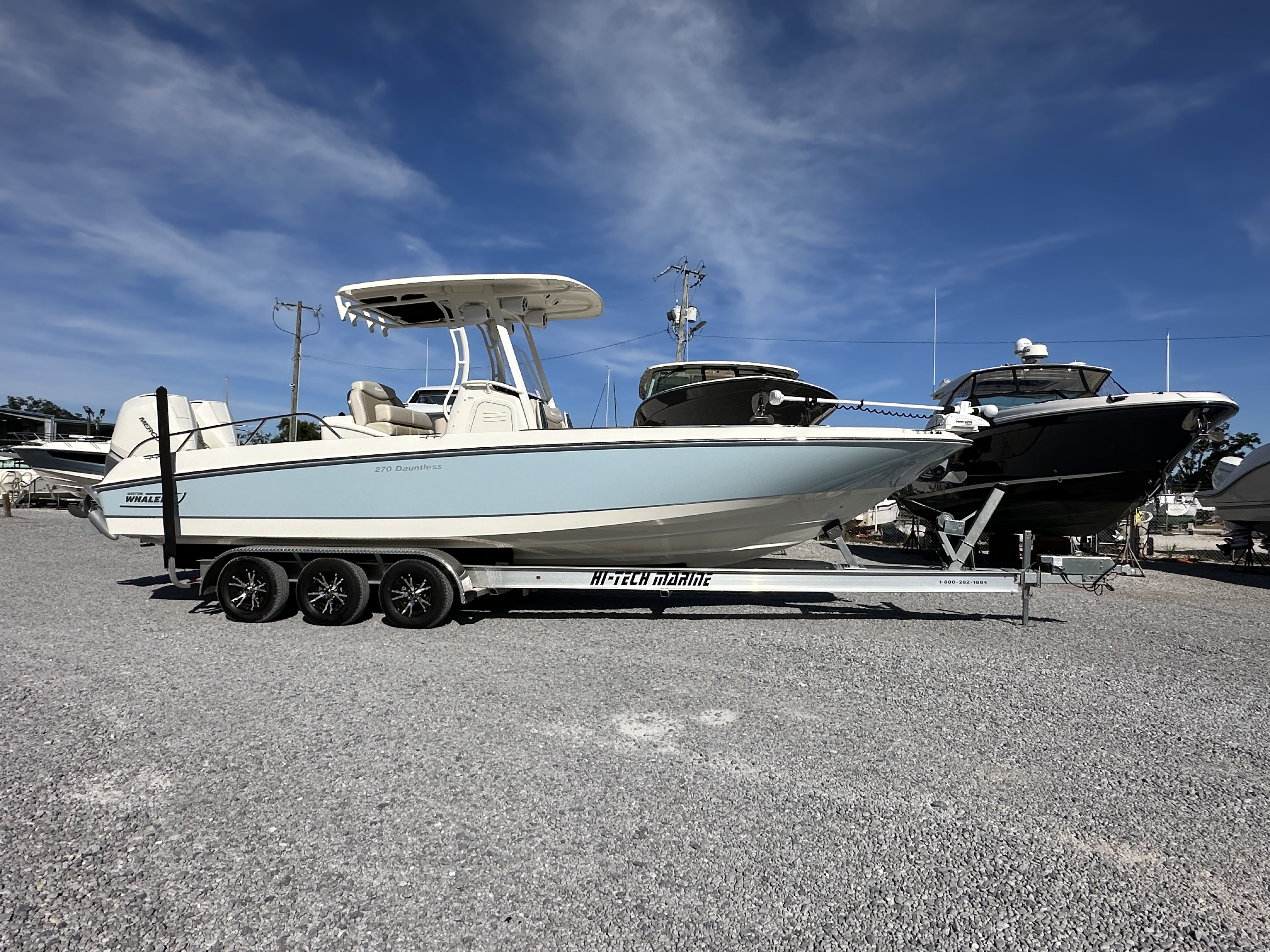 2022 Boston Whaler 270 DAUNTLESS Image Thumbnail #0