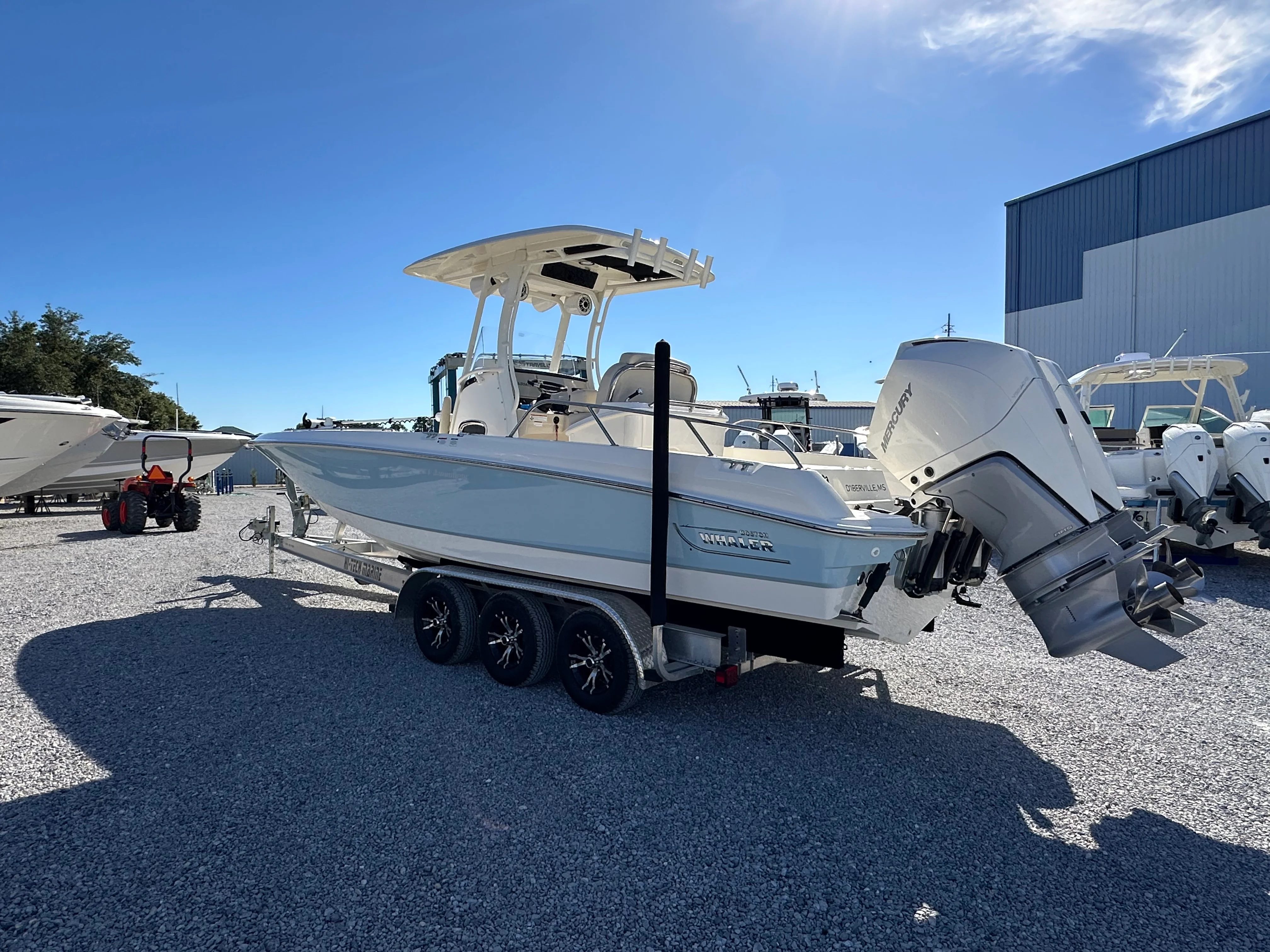 2022 Boston Whaler 270 DAUNTLESS Image Thumbnail #1