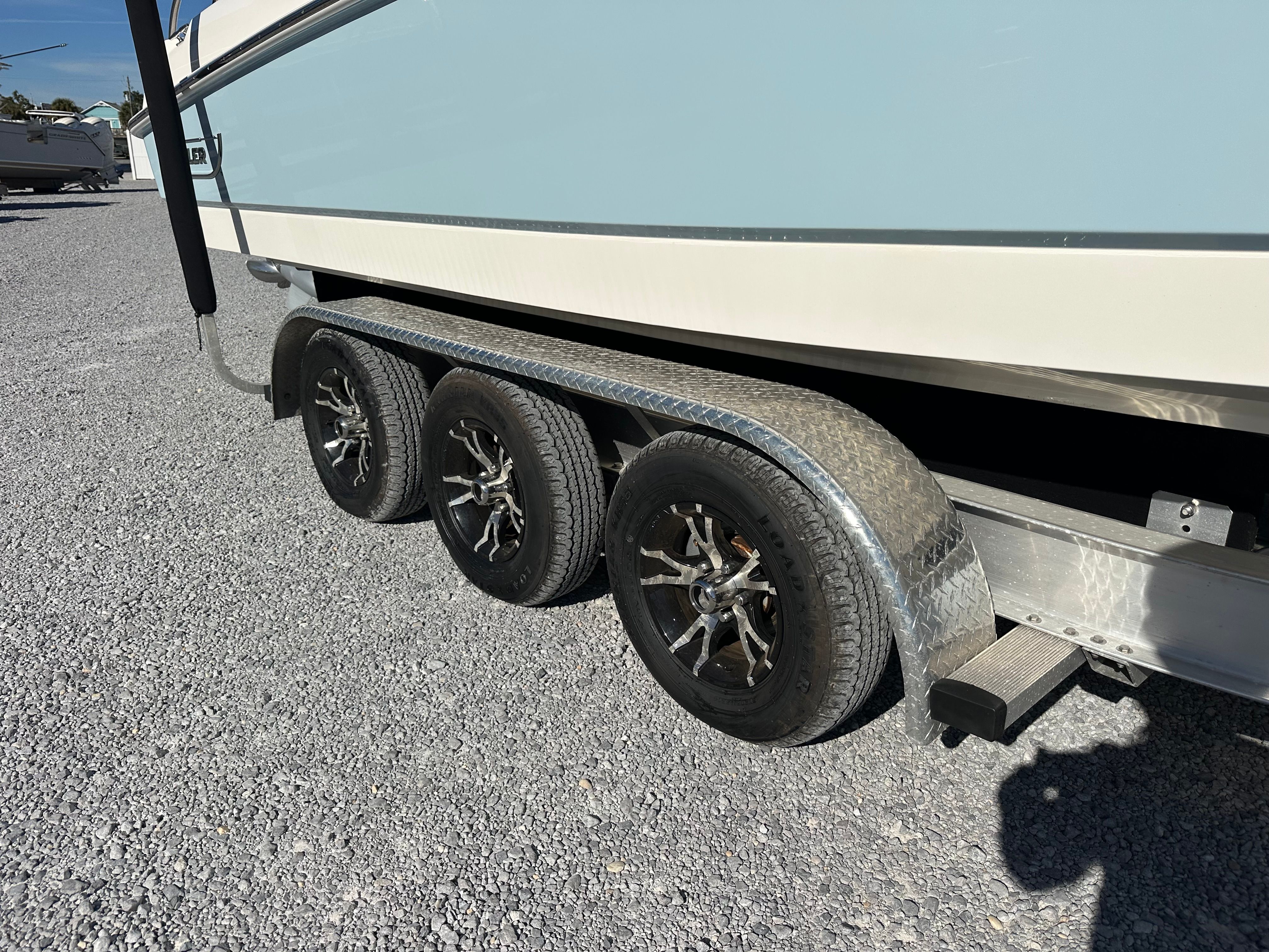 2022 Boston Whaler 270 DAUNTLESS Image Thumbnail #43