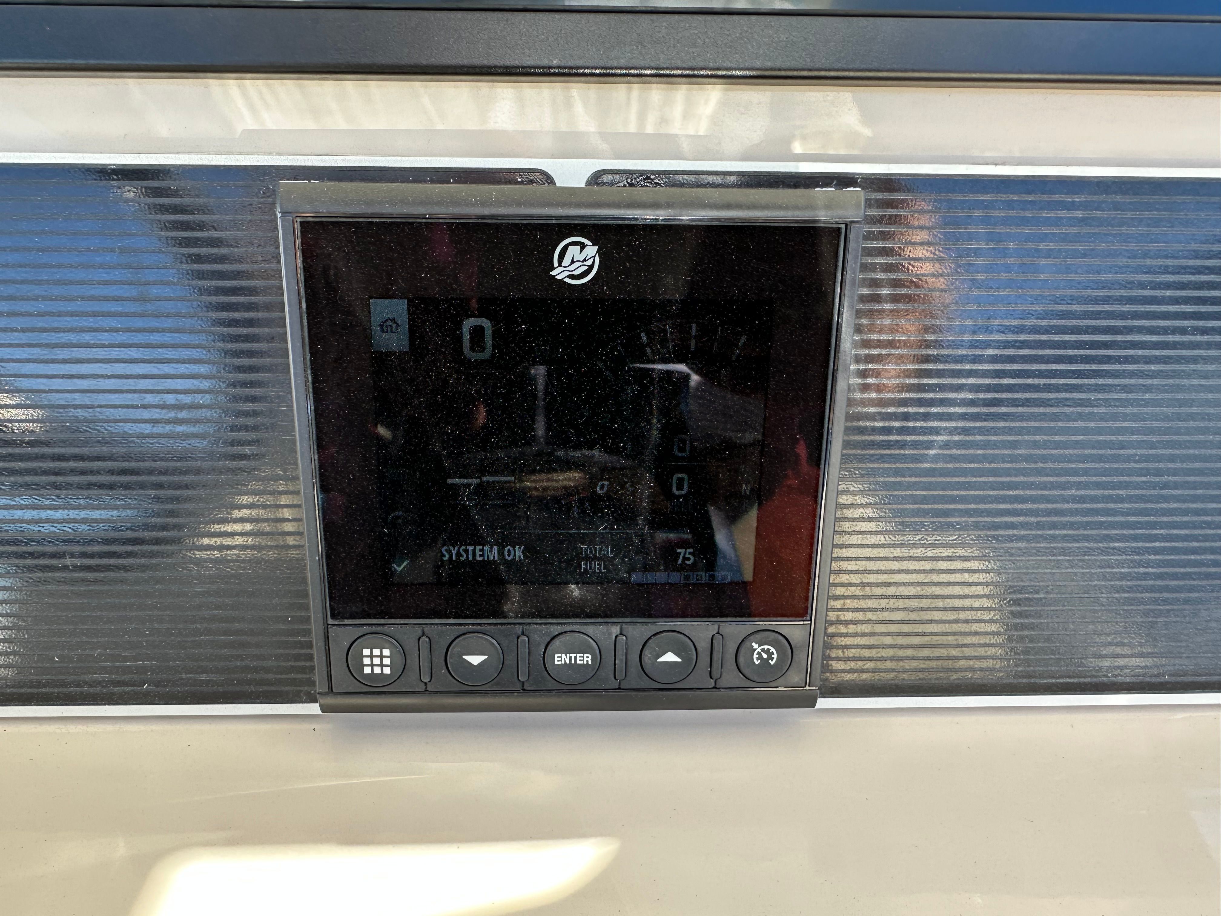 2022 Boston Whaler 270 DAUNTLESS Image Thumbnail #19