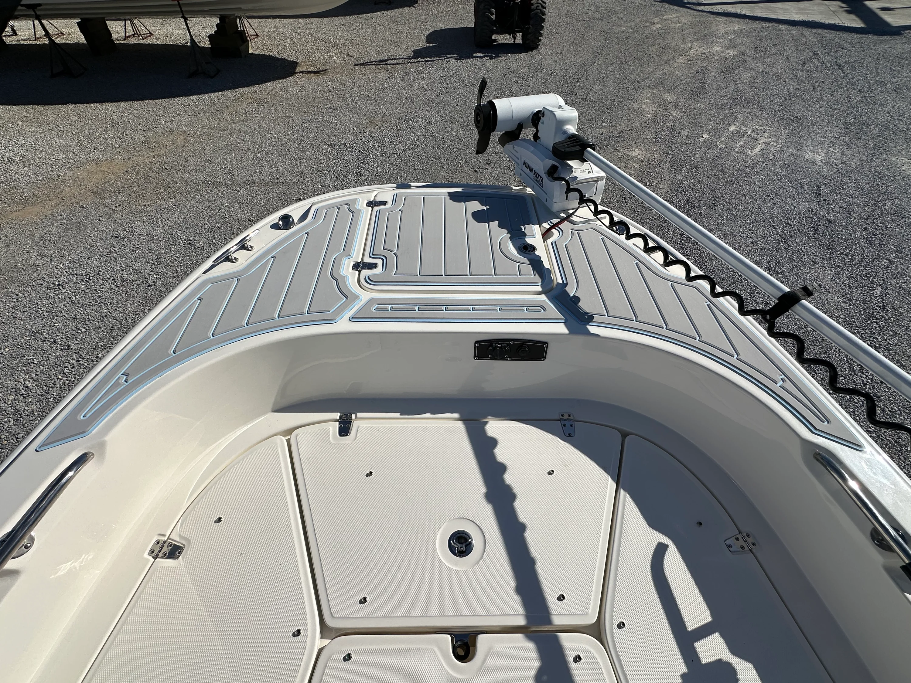 2022 Boston Whaler 270 DAUNTLESS Image Thumbnail #33