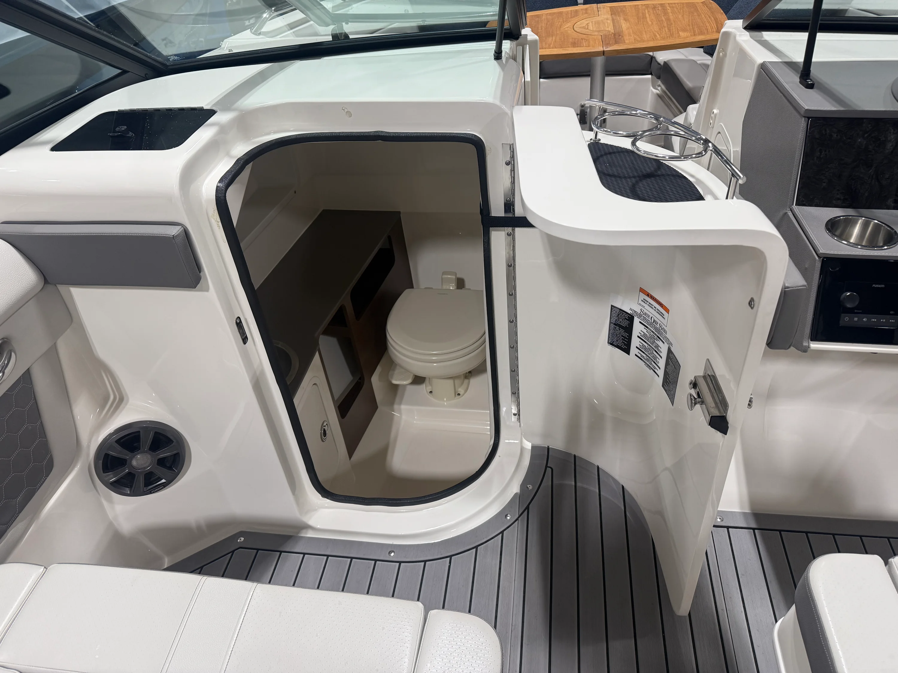 2020 Sea Ray 270 SDX Image Thumbnail #41