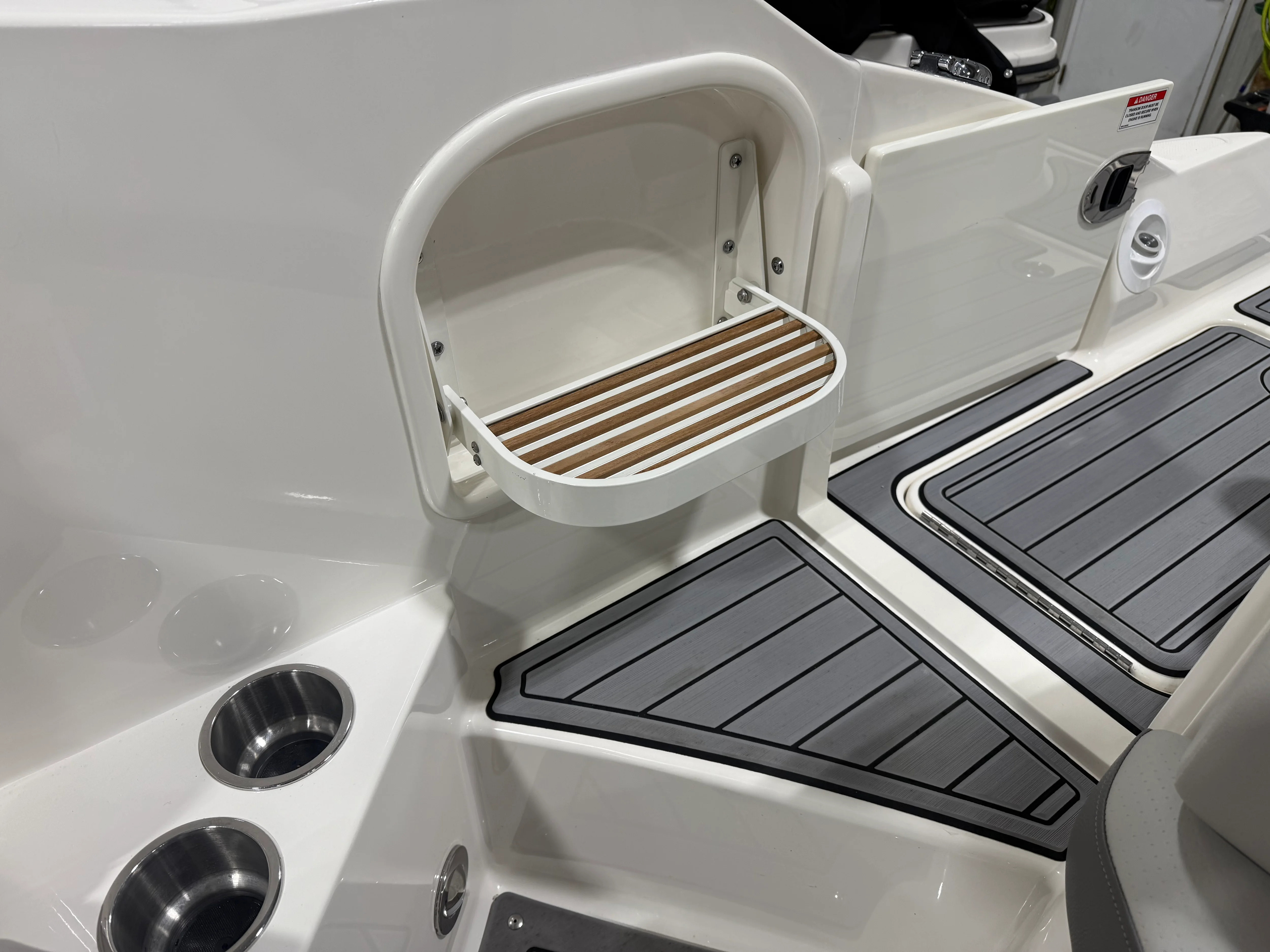 2020 Sea Ray 270 SUNDECK Image Thumbnail #18