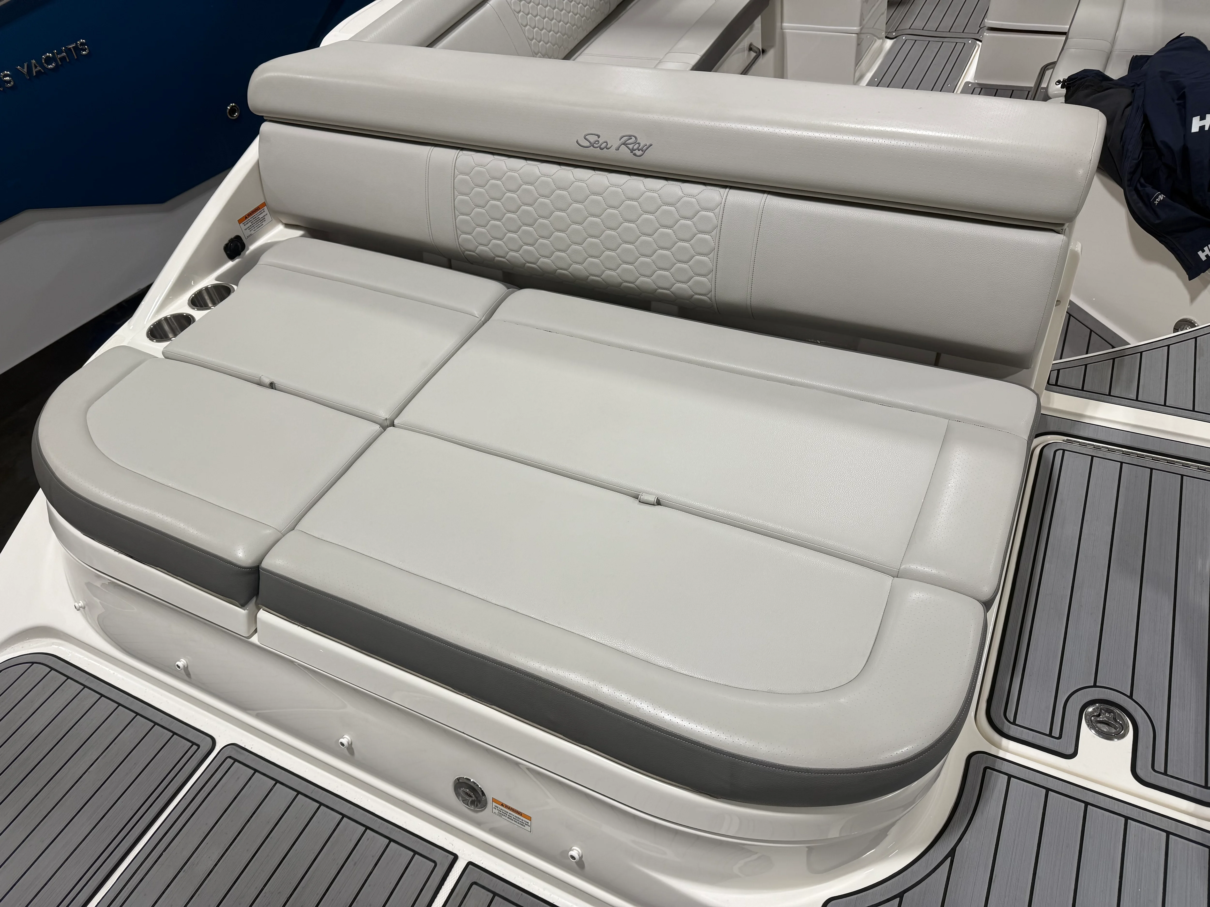 2020 Sea Ray 270 SUNDECK Image Thumbnail #11