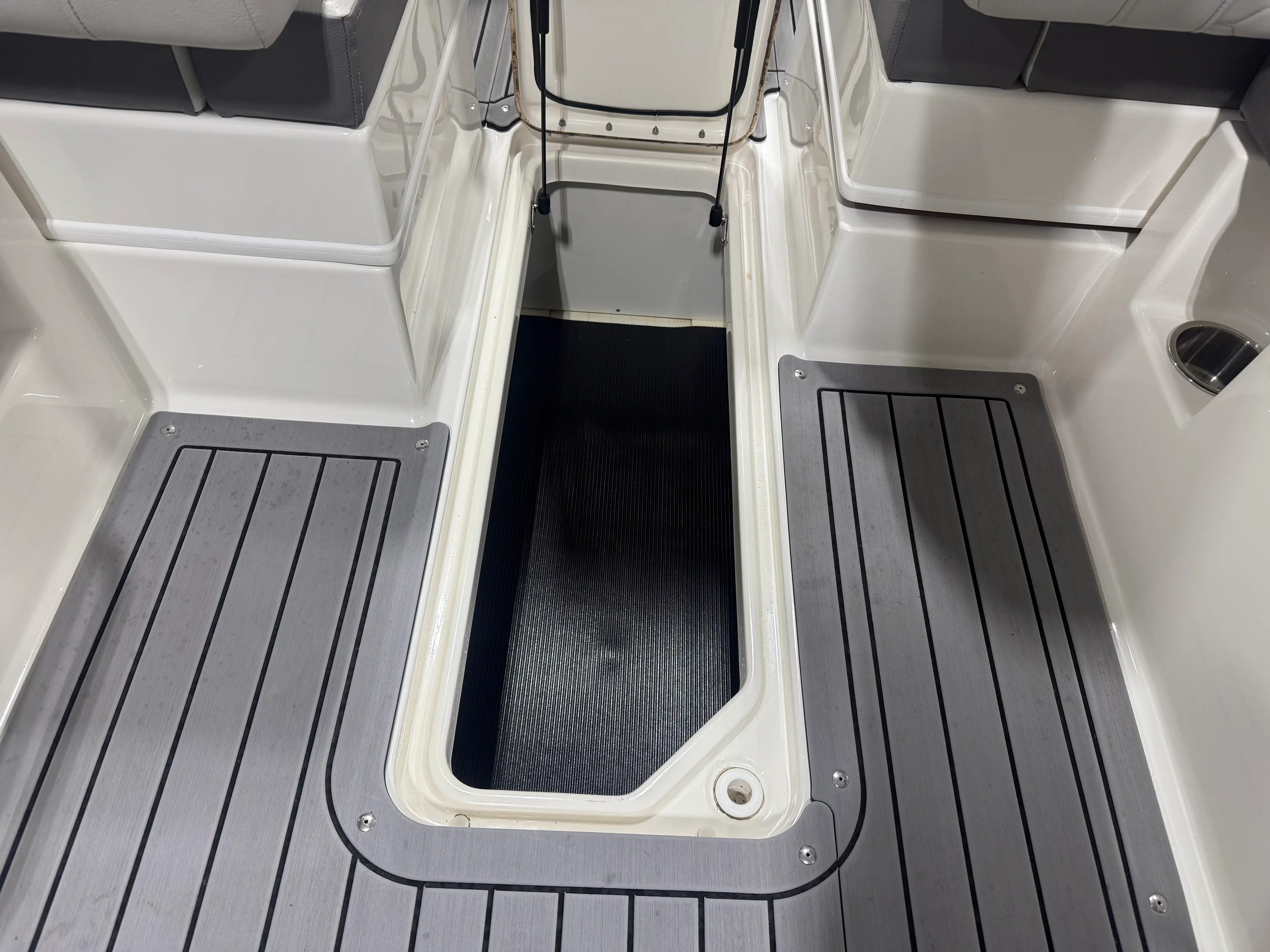 2020 Sea Ray 270 SDX Image Thumbnail #59