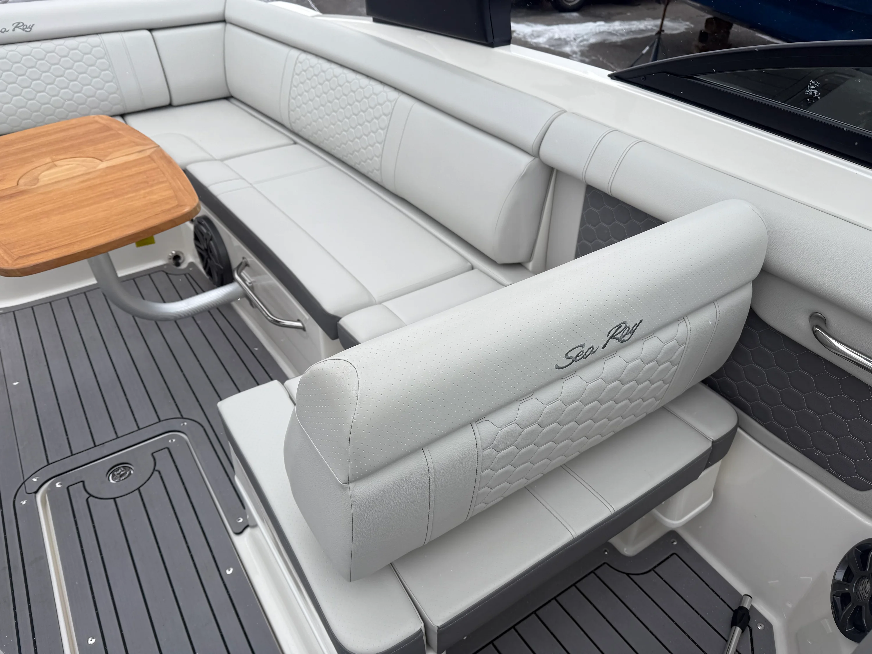2020 Sea Ray 270 SDX Image Thumbnail #24