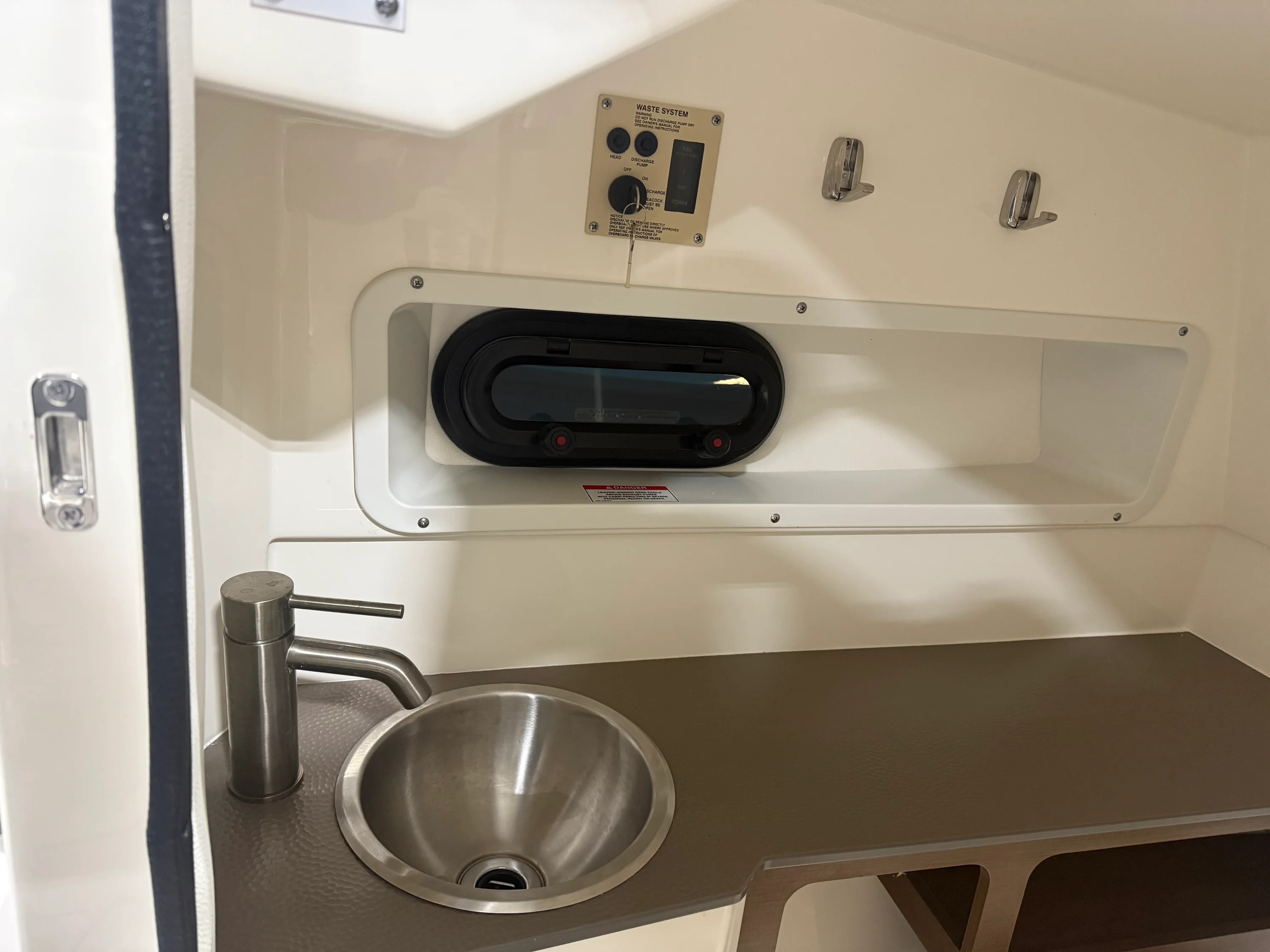 2020 Sea Ray 270 SDX Image Thumbnail #43