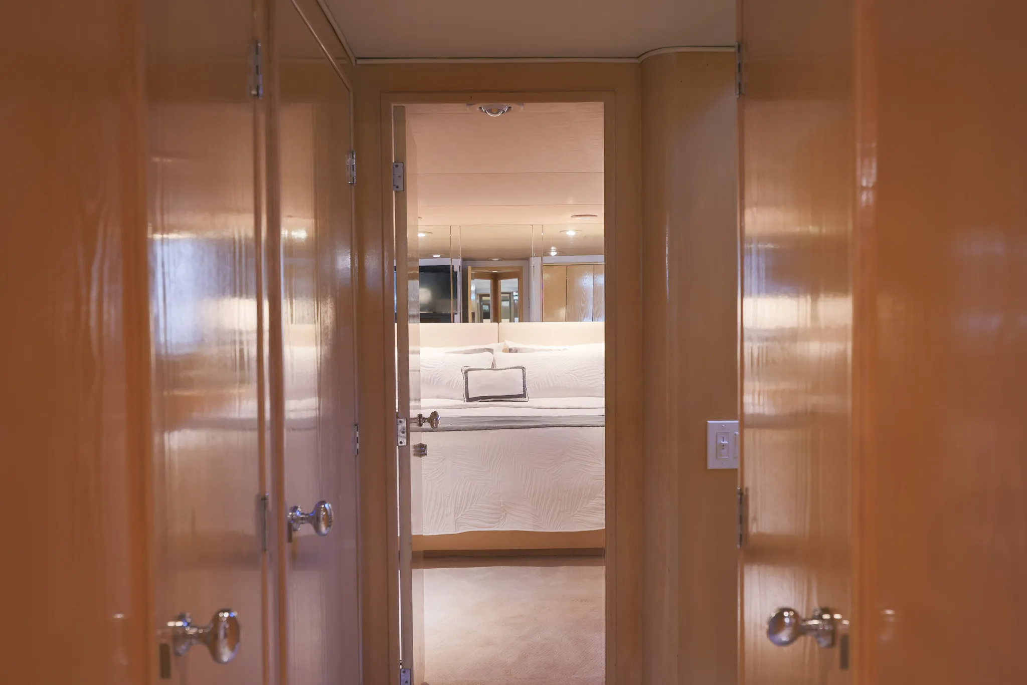 1987 Broward
                                                             104 Image Thumbnail #10