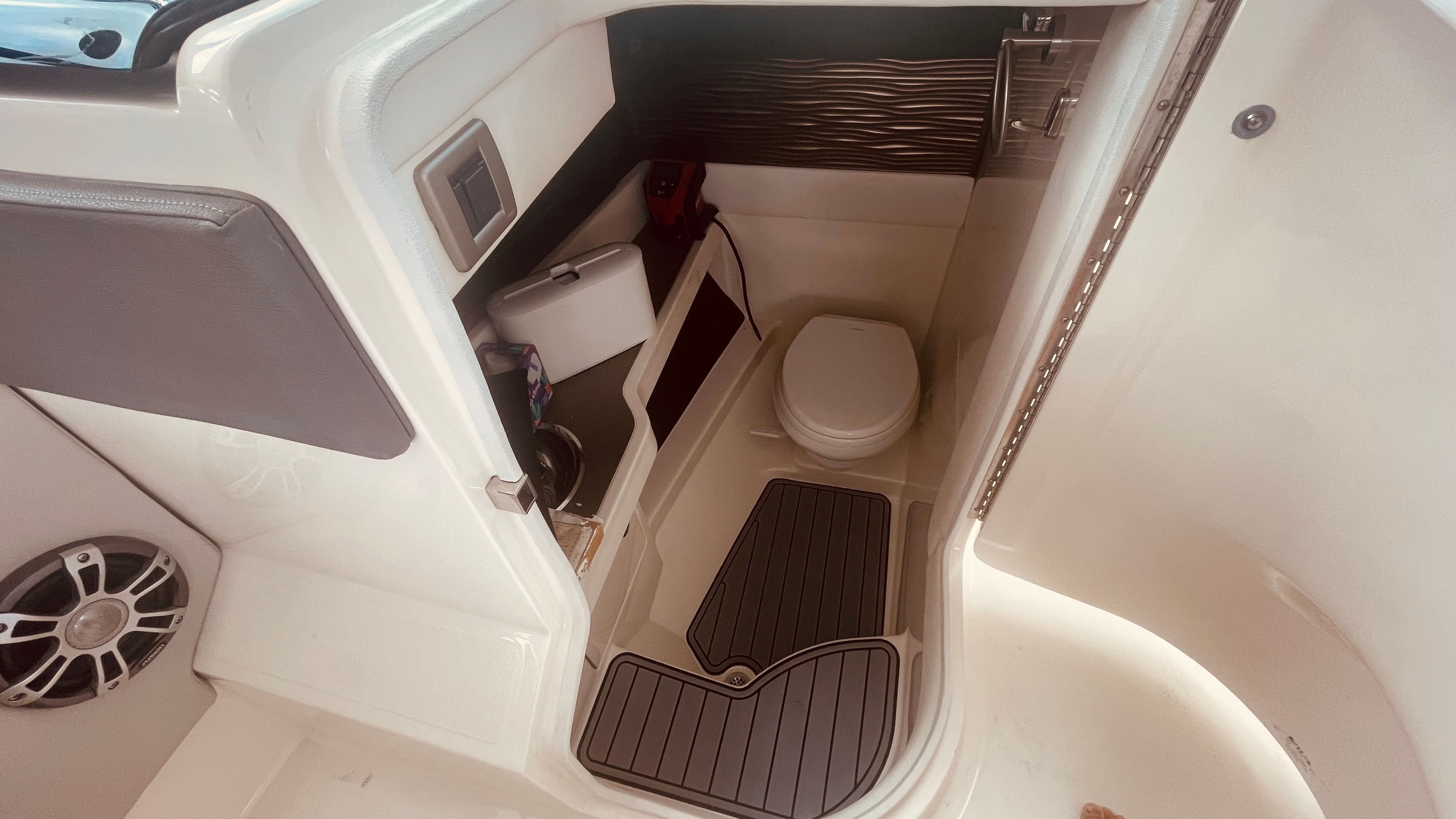 2021 Sea Ray 310 SLX OUTBOARD Image Thumbnail #24